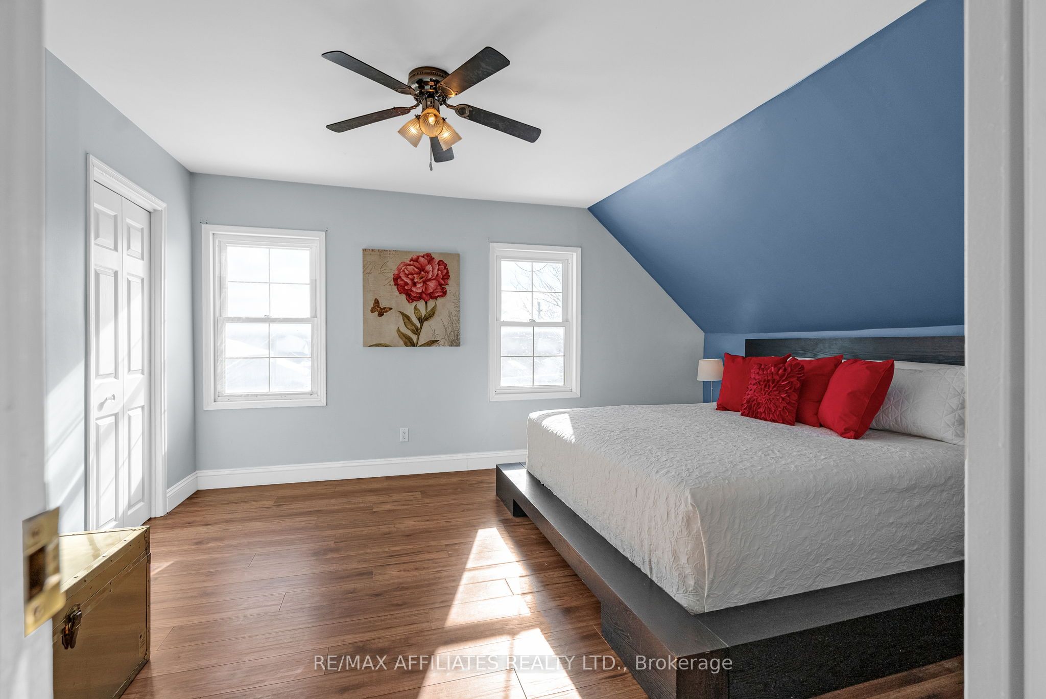 56 Centre Street Property Photo 27
