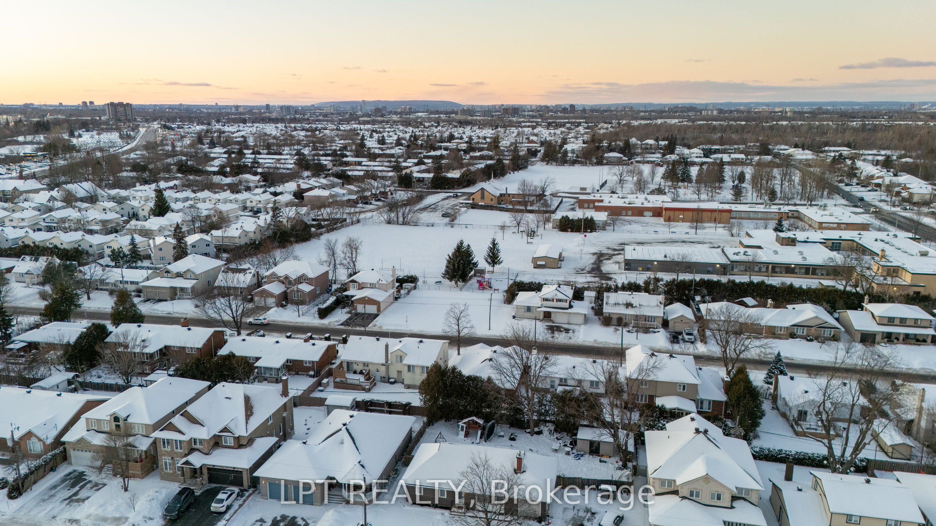 1727 Rosebella Avenue Property Photo 4