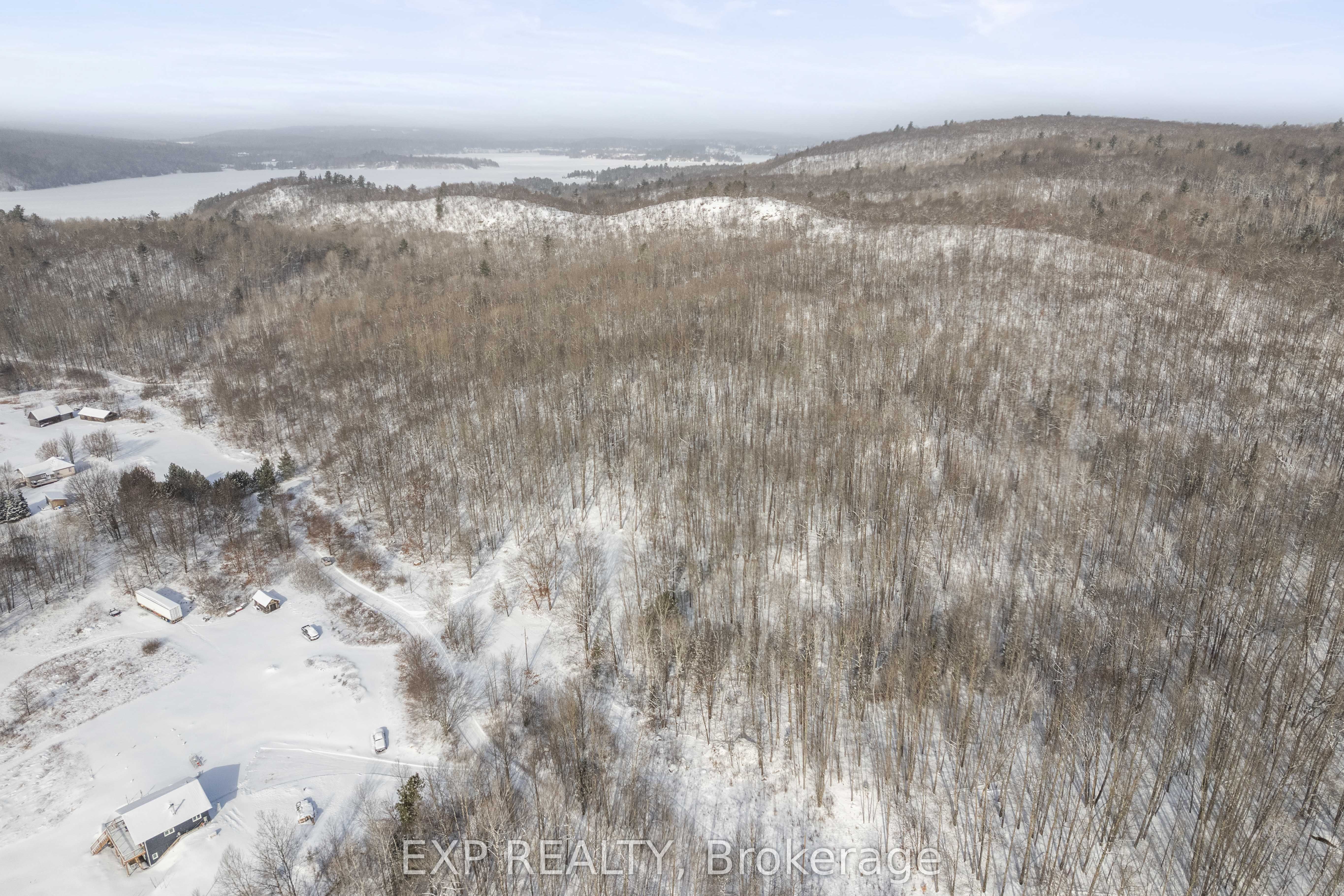 110 Horshoe Lane Property Photo 8