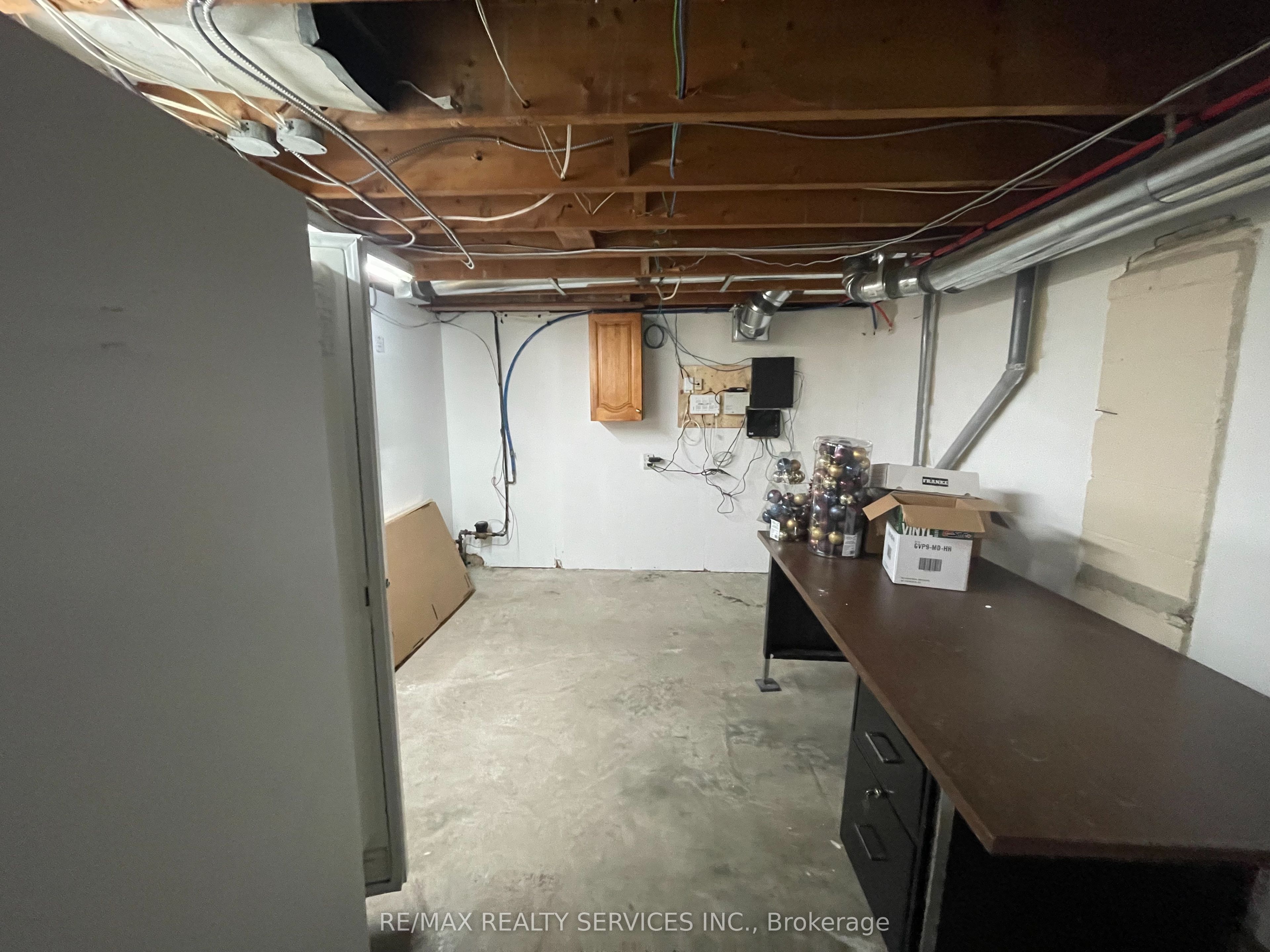 1035 King Street Property Photo 16