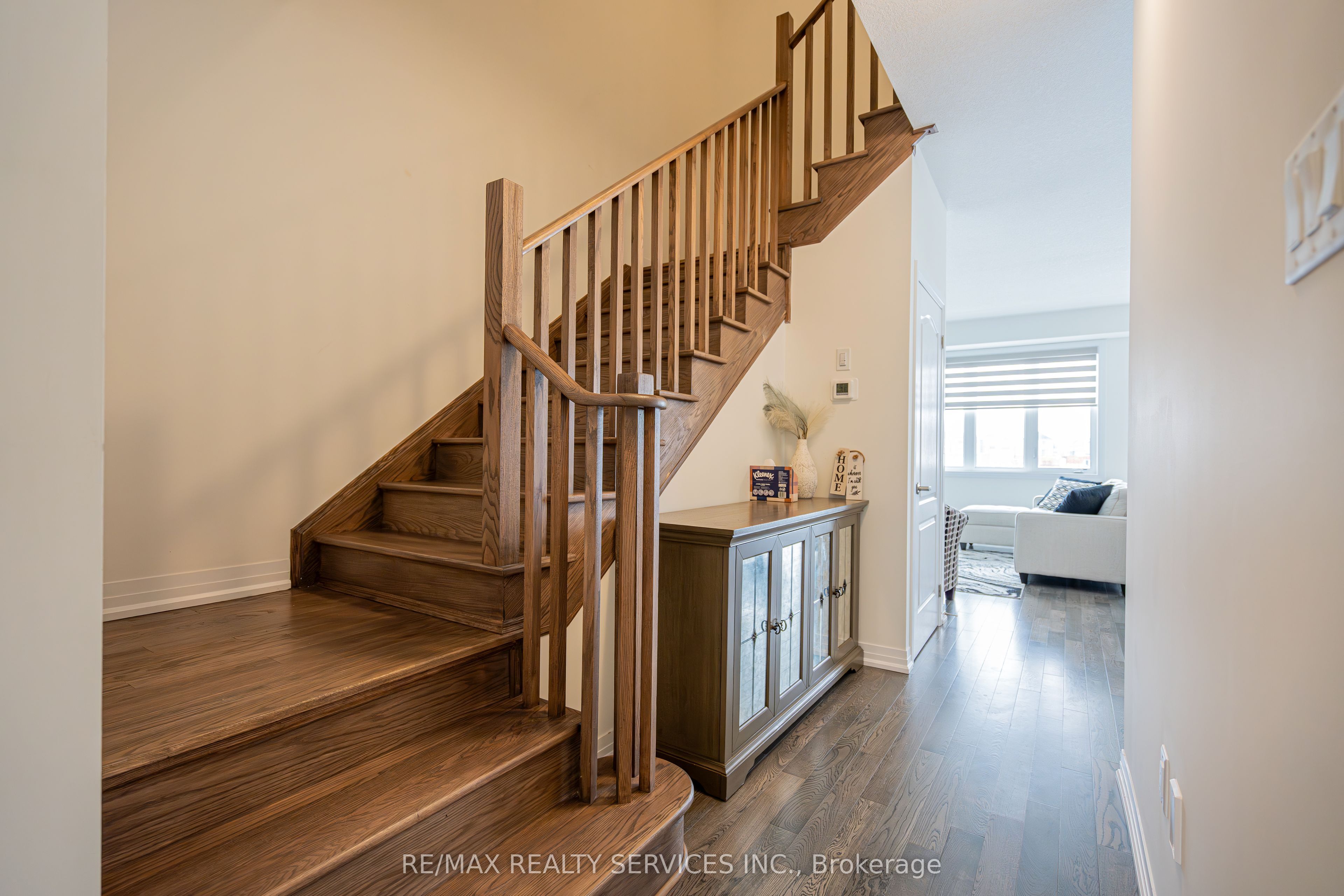 119 Brighton Lane Property Photo 6