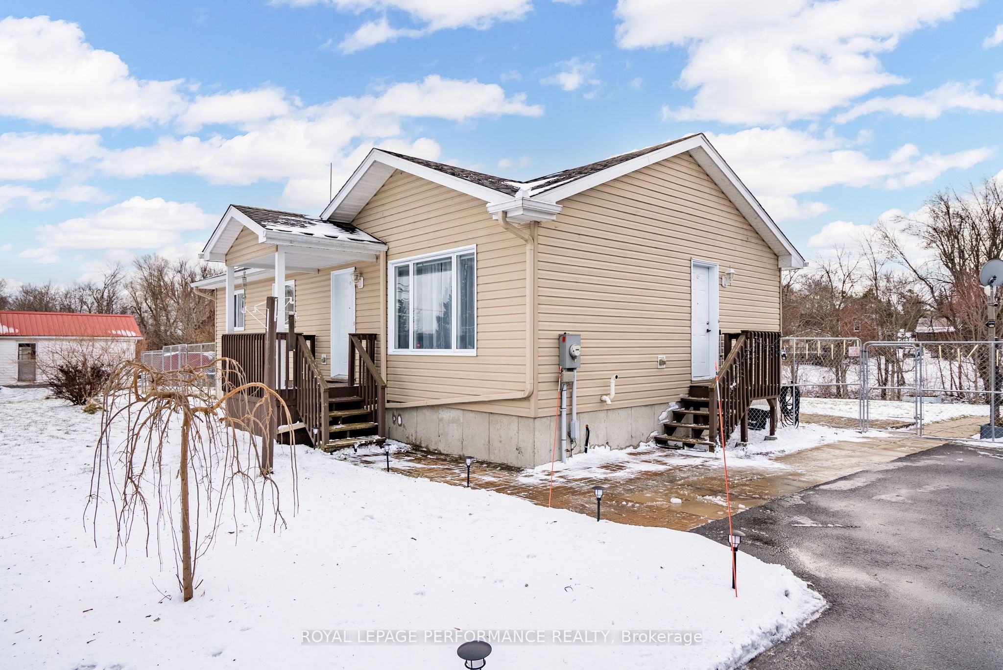 4888 Mcmartin Street Property Photo 2