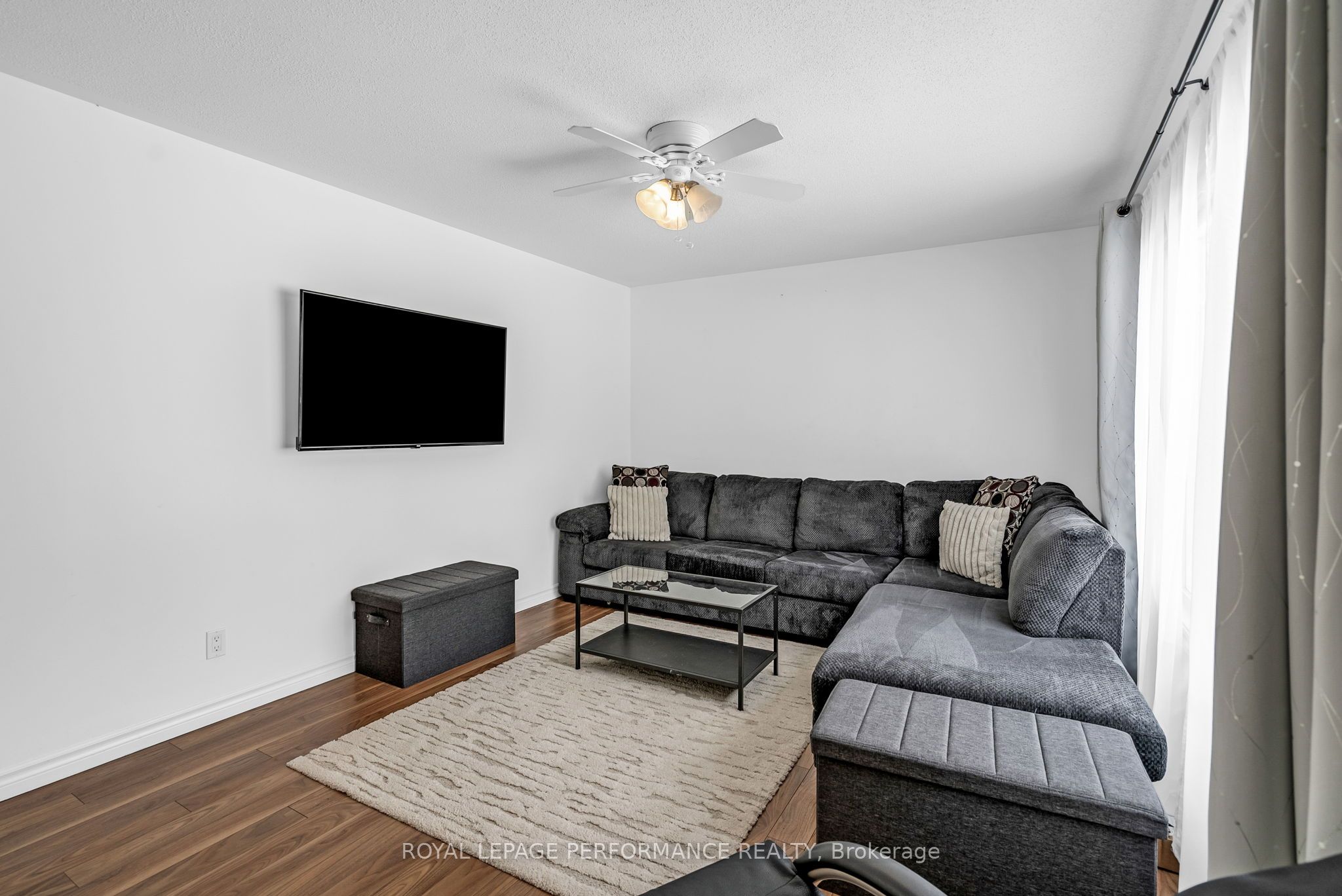4888 Mcmartin Street Property Photo 3