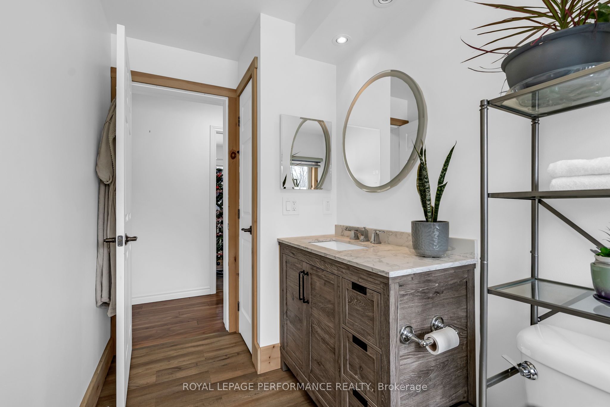 4888 Mcmartin Street Property Photo 13