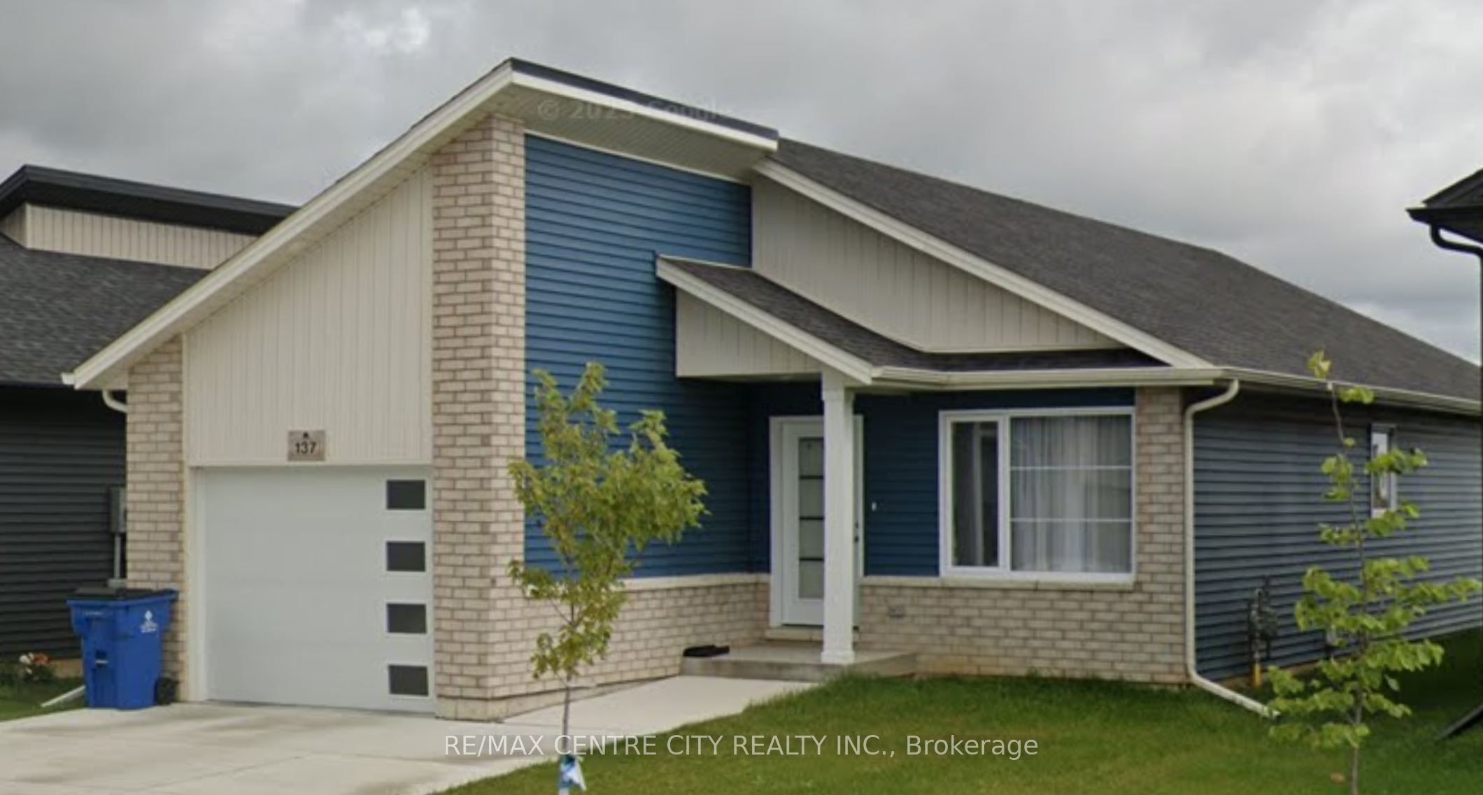 137 Arrowhead Lane Property Photo 2