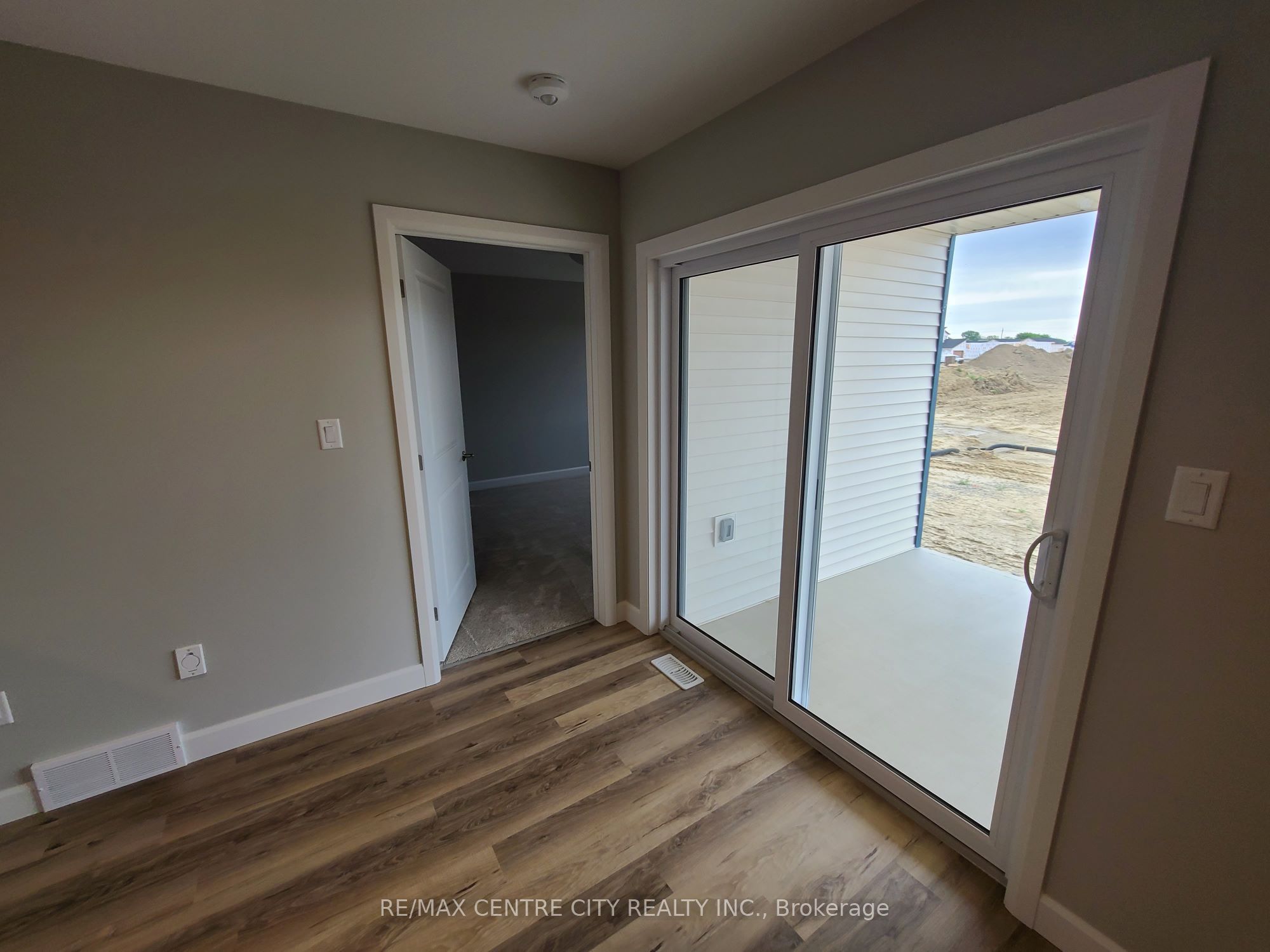 137 Arrowhead Lane Property Photo 6