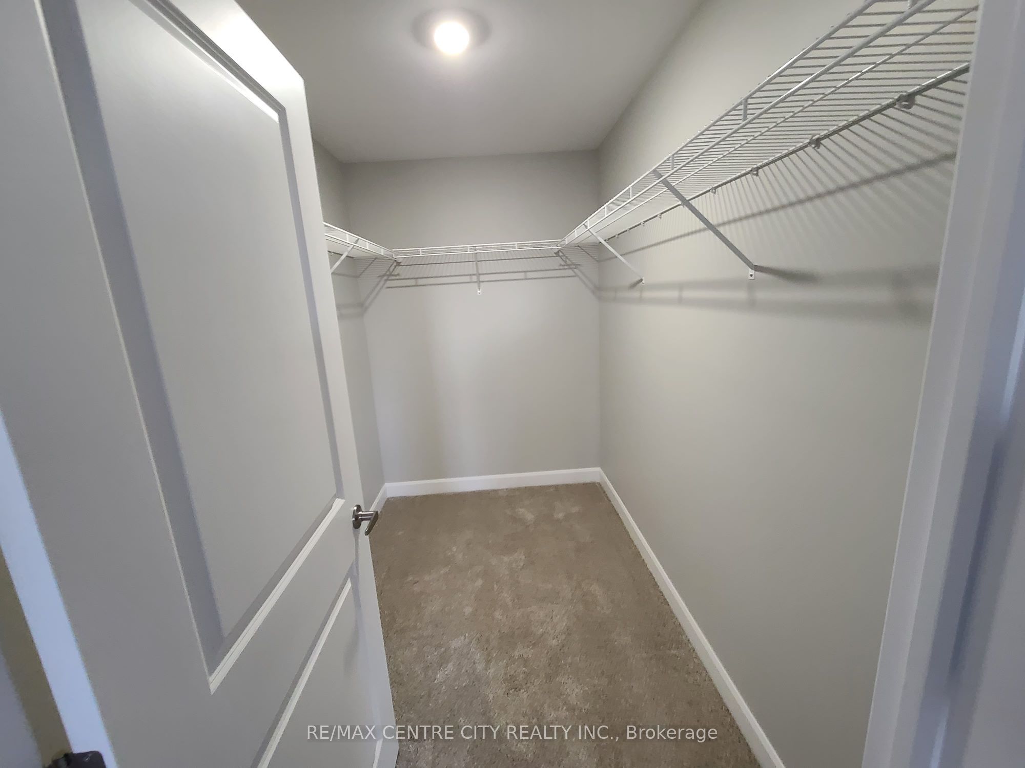 137 Arrowhead Lane Property Photo 14