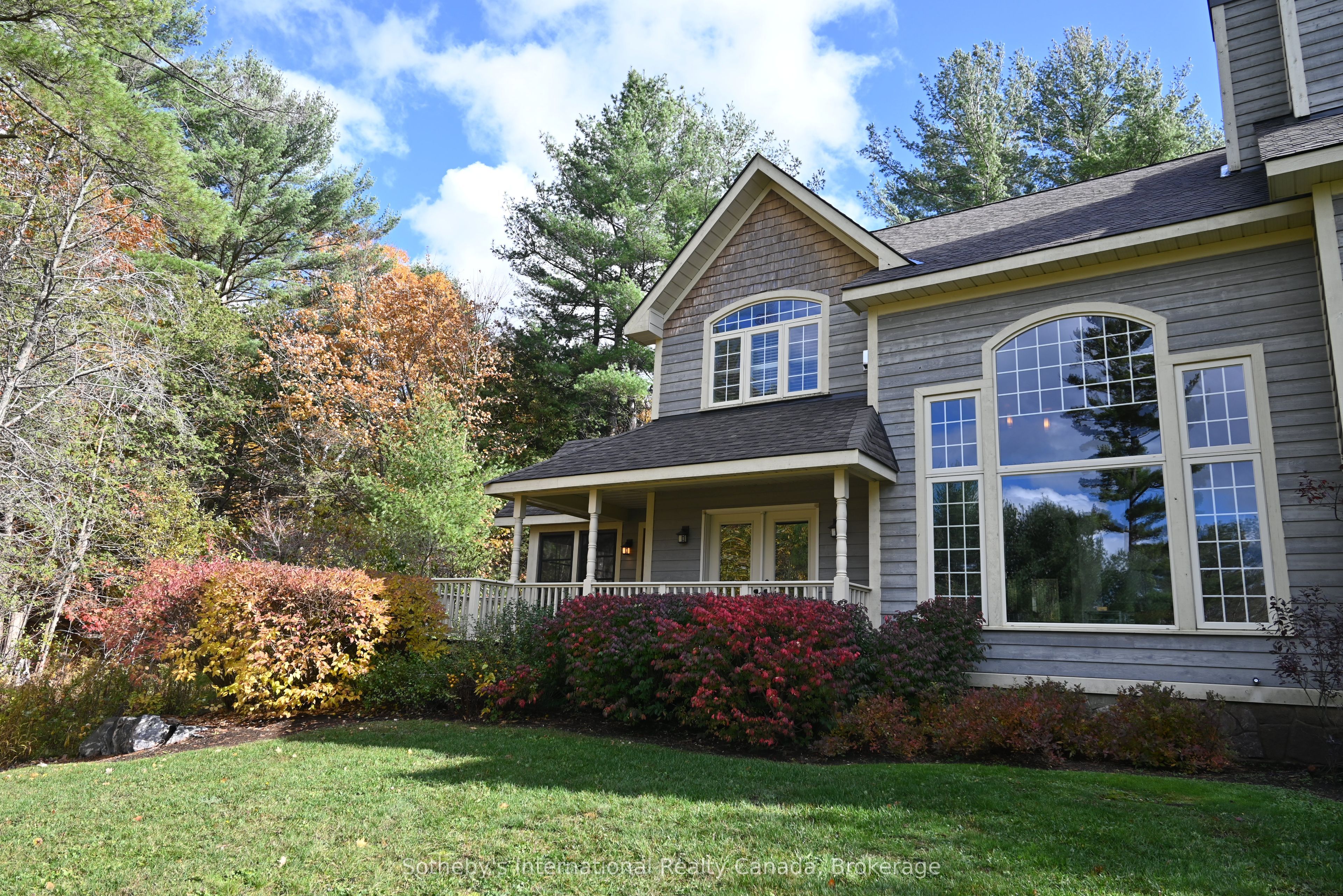 #c4 W9 - 3876 Muskoka Road 118 Road Property Photo 2