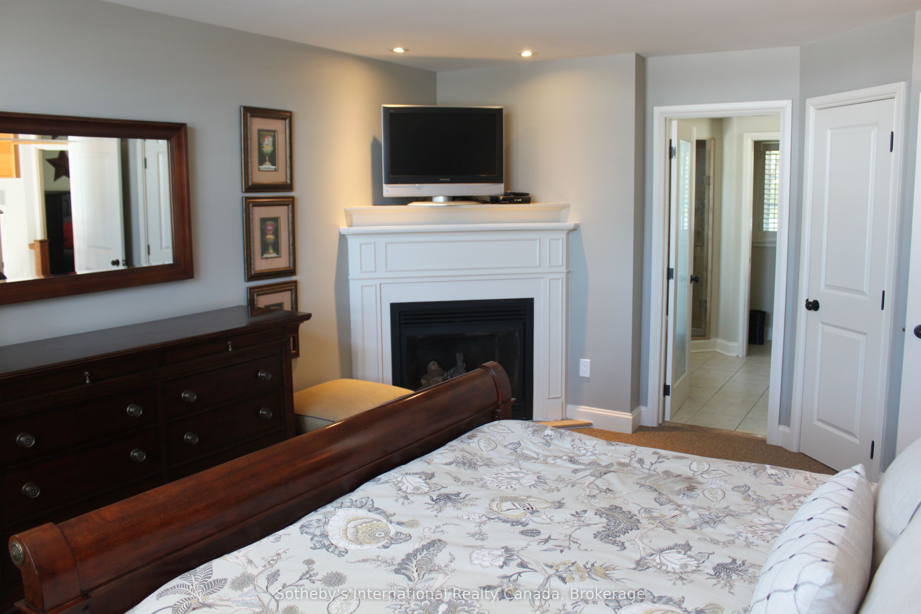 #c4 W9 - 3876 Muskoka Road 118 Road Property Photo 10