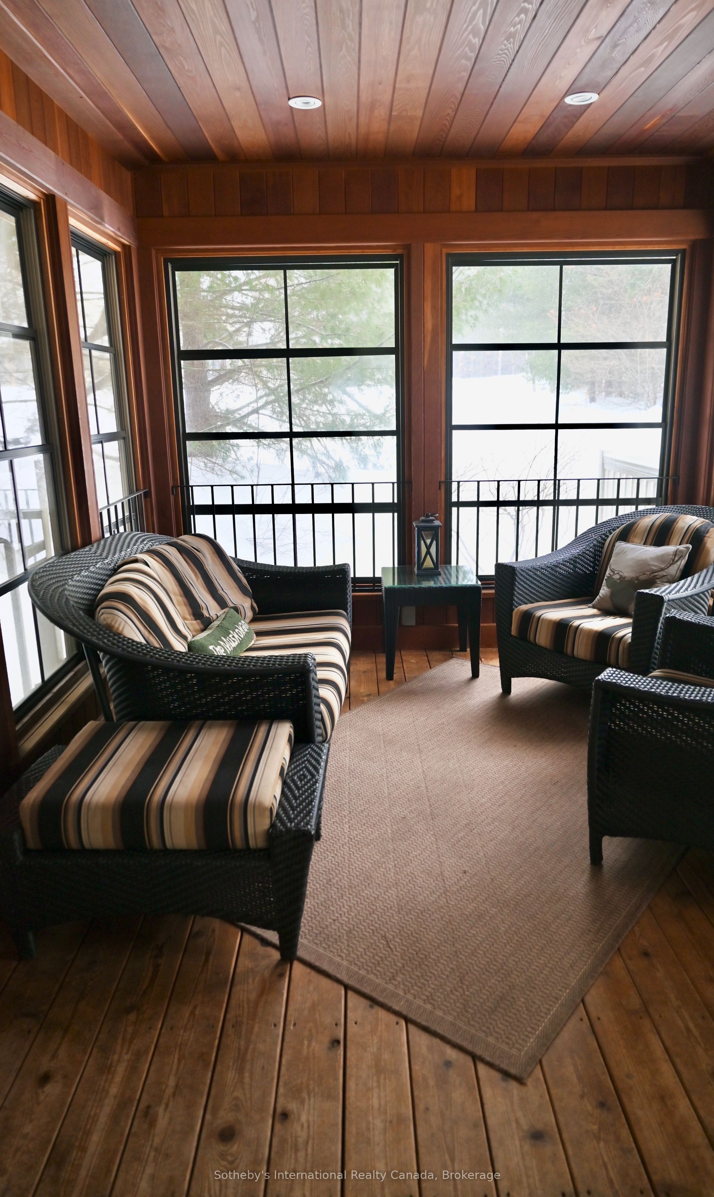 #c4 W9 - 3876 Muskoka Road 118 Road Property Photo 37