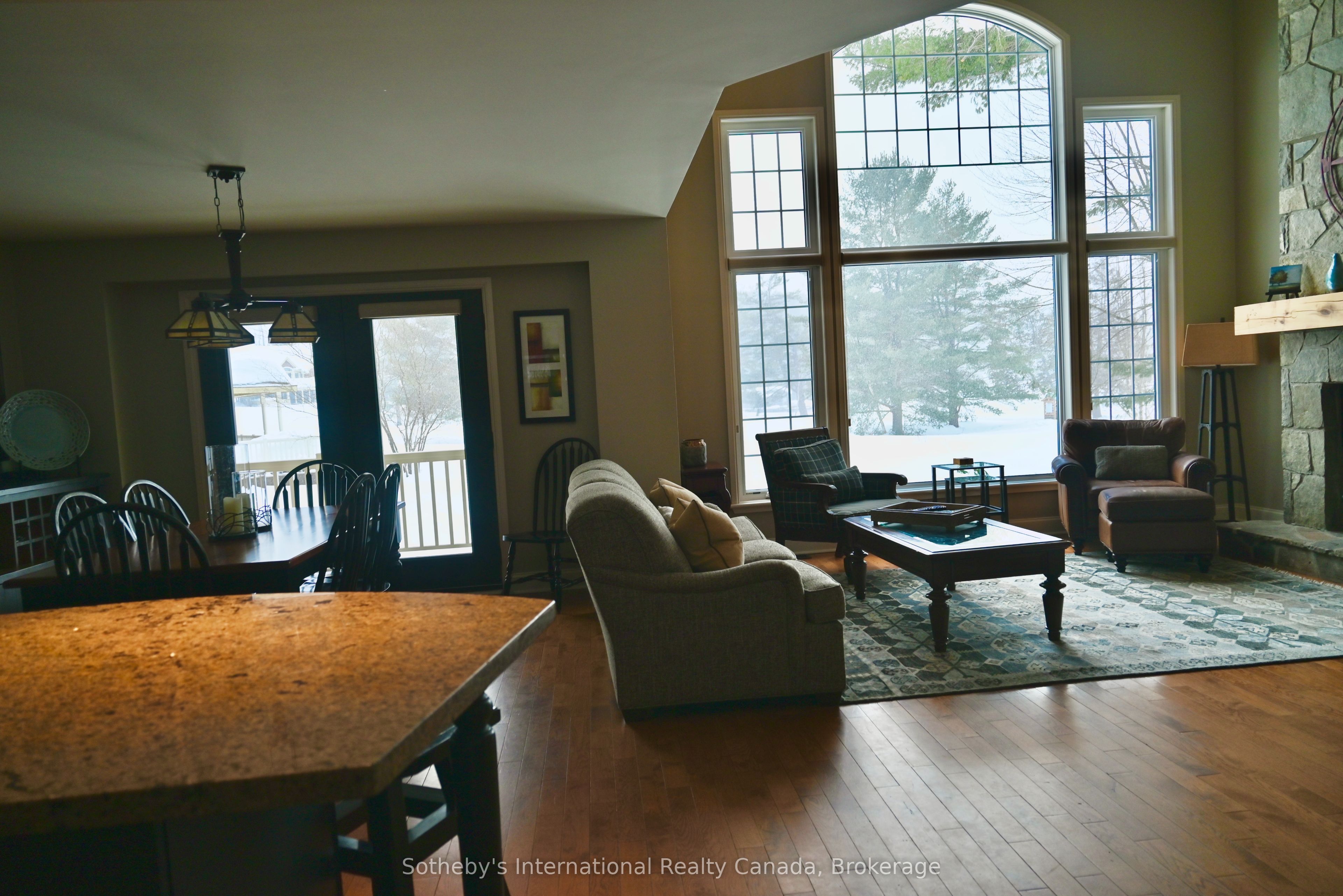 #c4 W9 - 3876 Muskoka Road 118 Road Property Photo 42