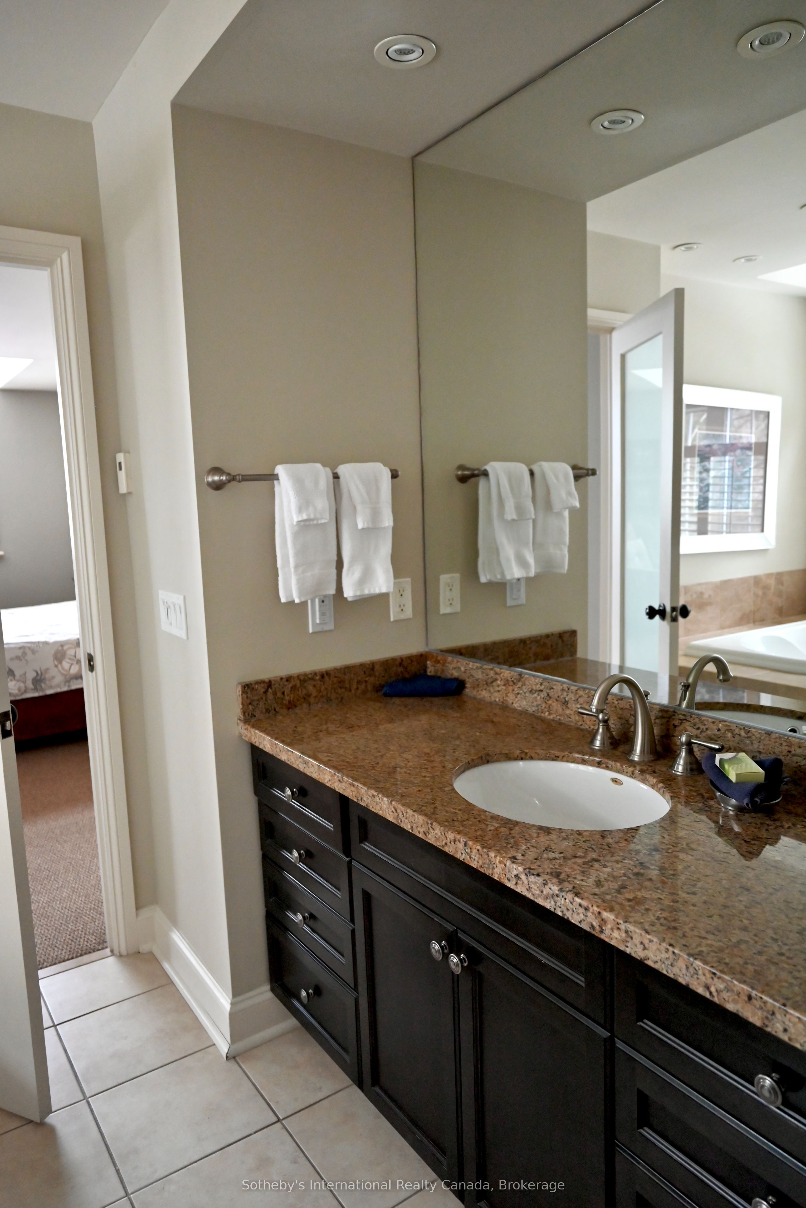 #c4 W9 - 3876 Muskoka Road 118 Road Property Photo 47