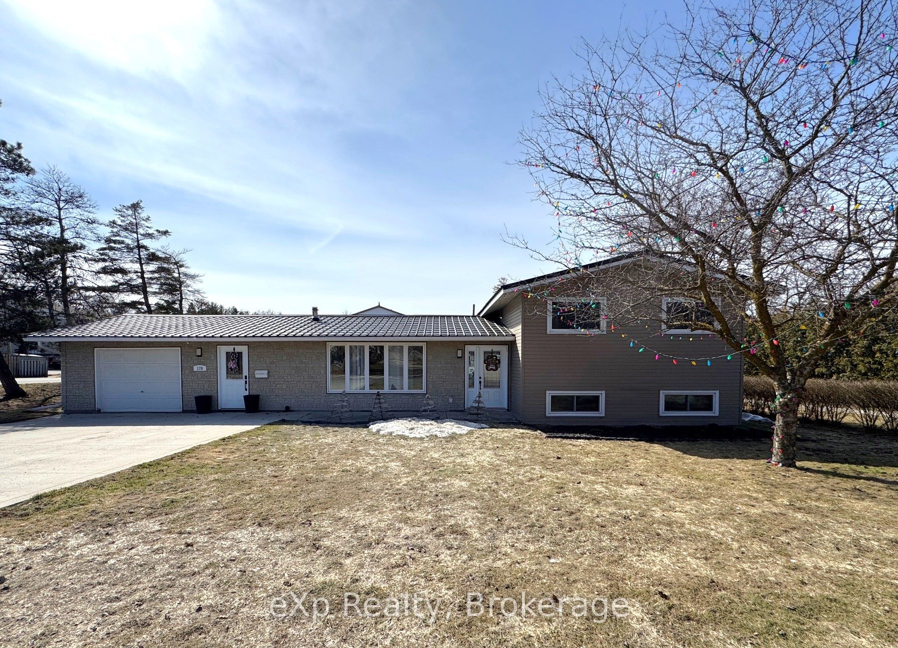 170 11th Avenue Property Photo