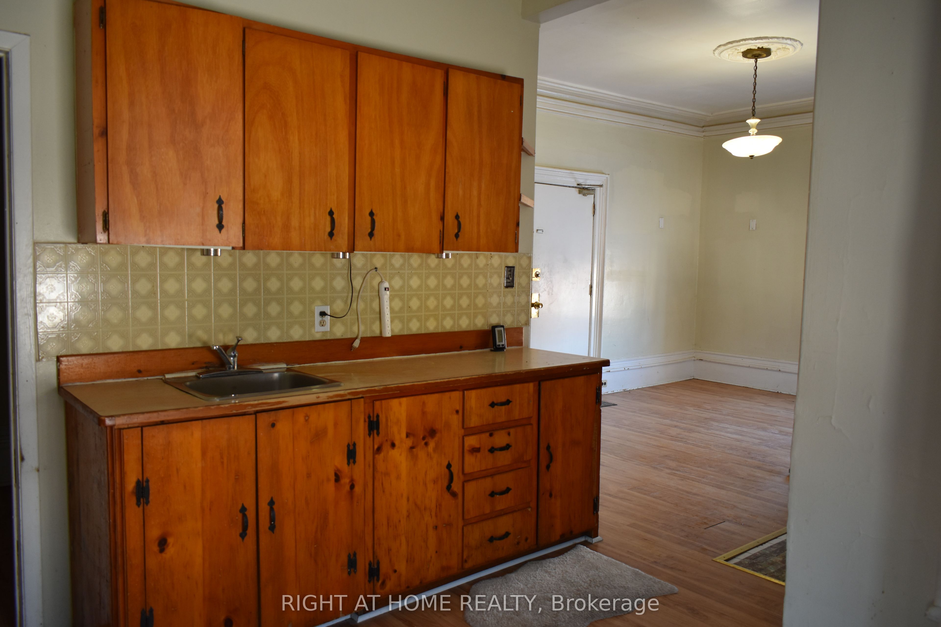 23 Glenelg Street Property Photo 12