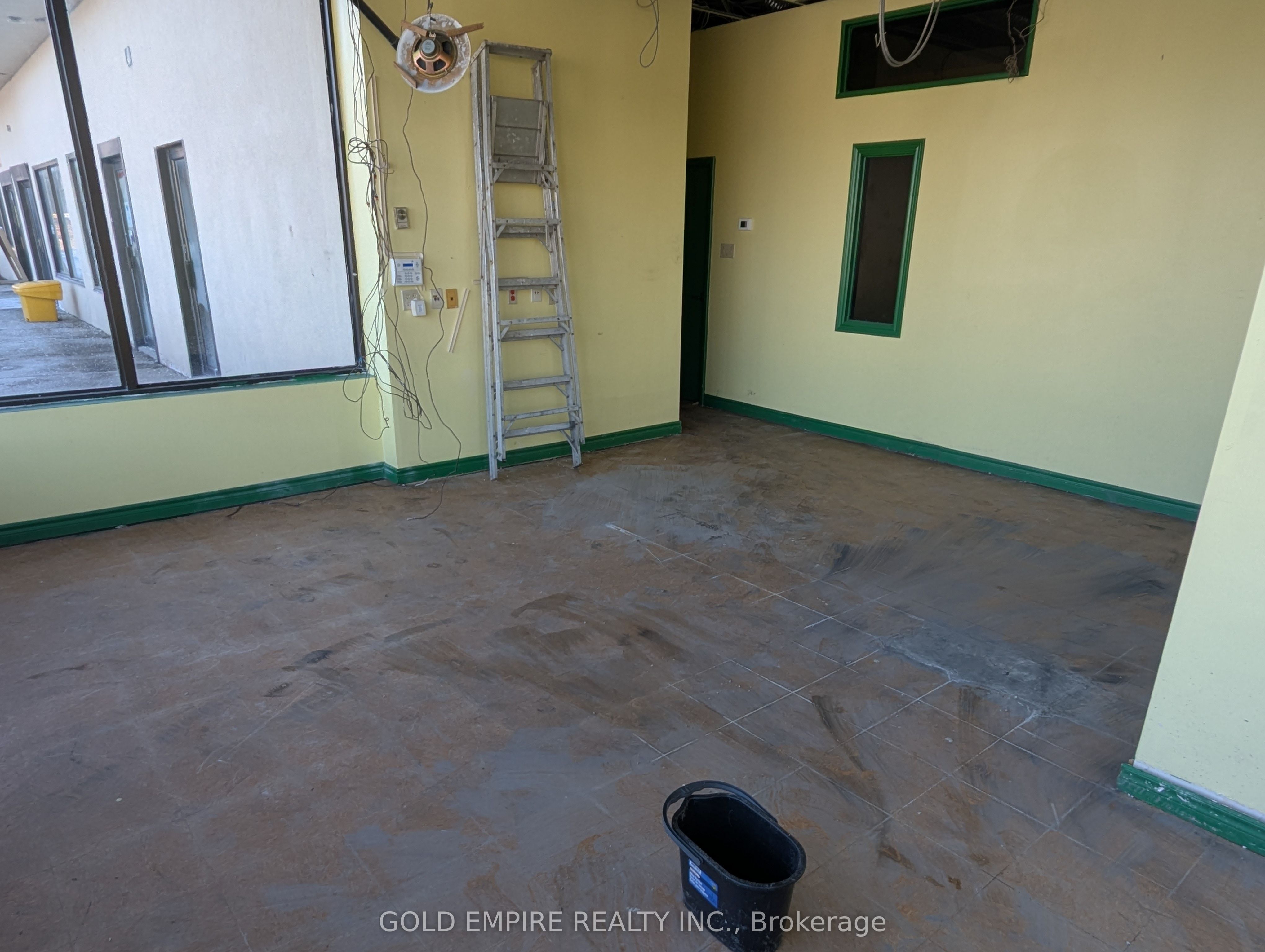 ##4 - 41 Mondamin Street Property Photo 5