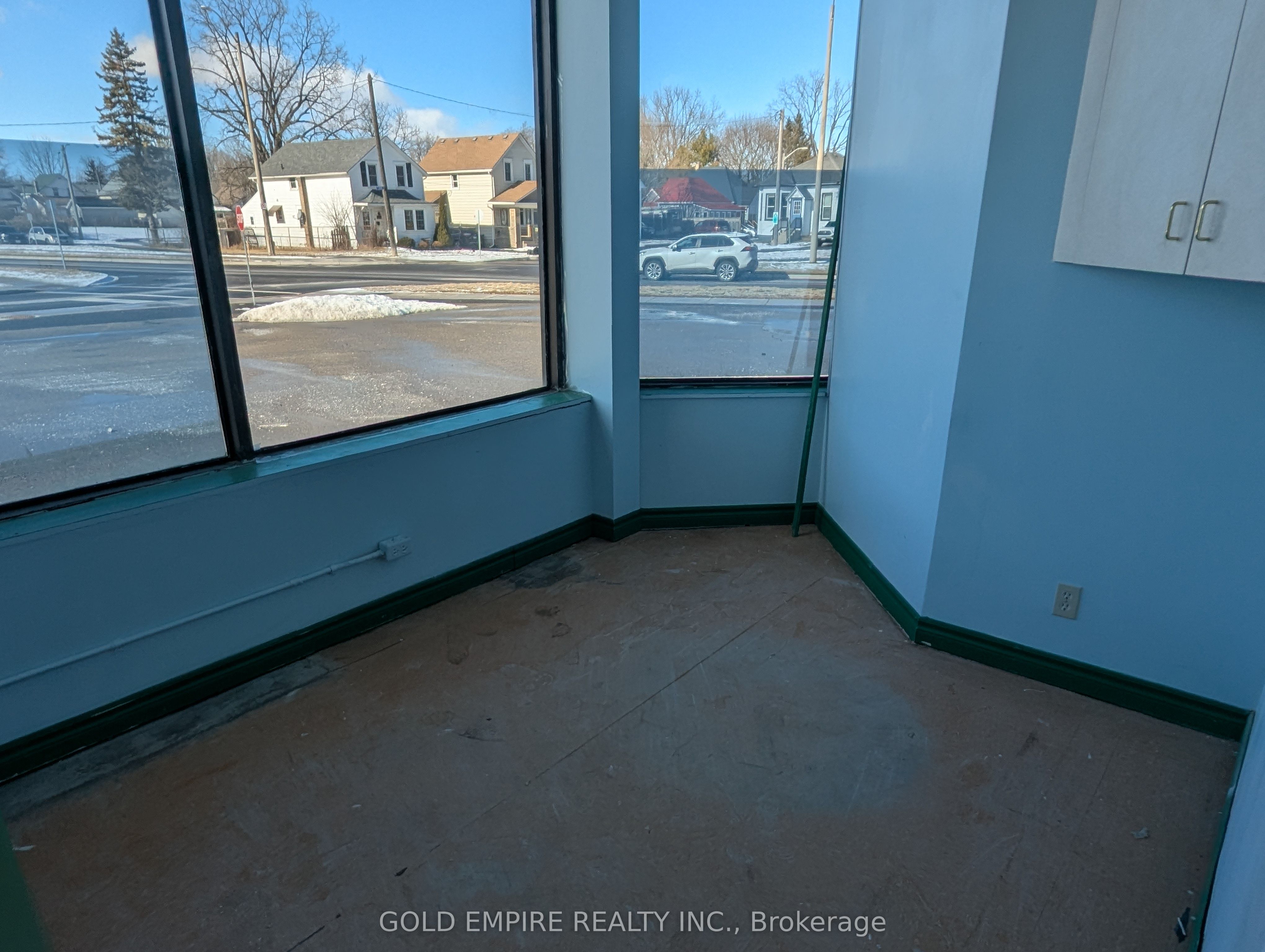 ##4 - 41 Mondamin Street Property Photo 6