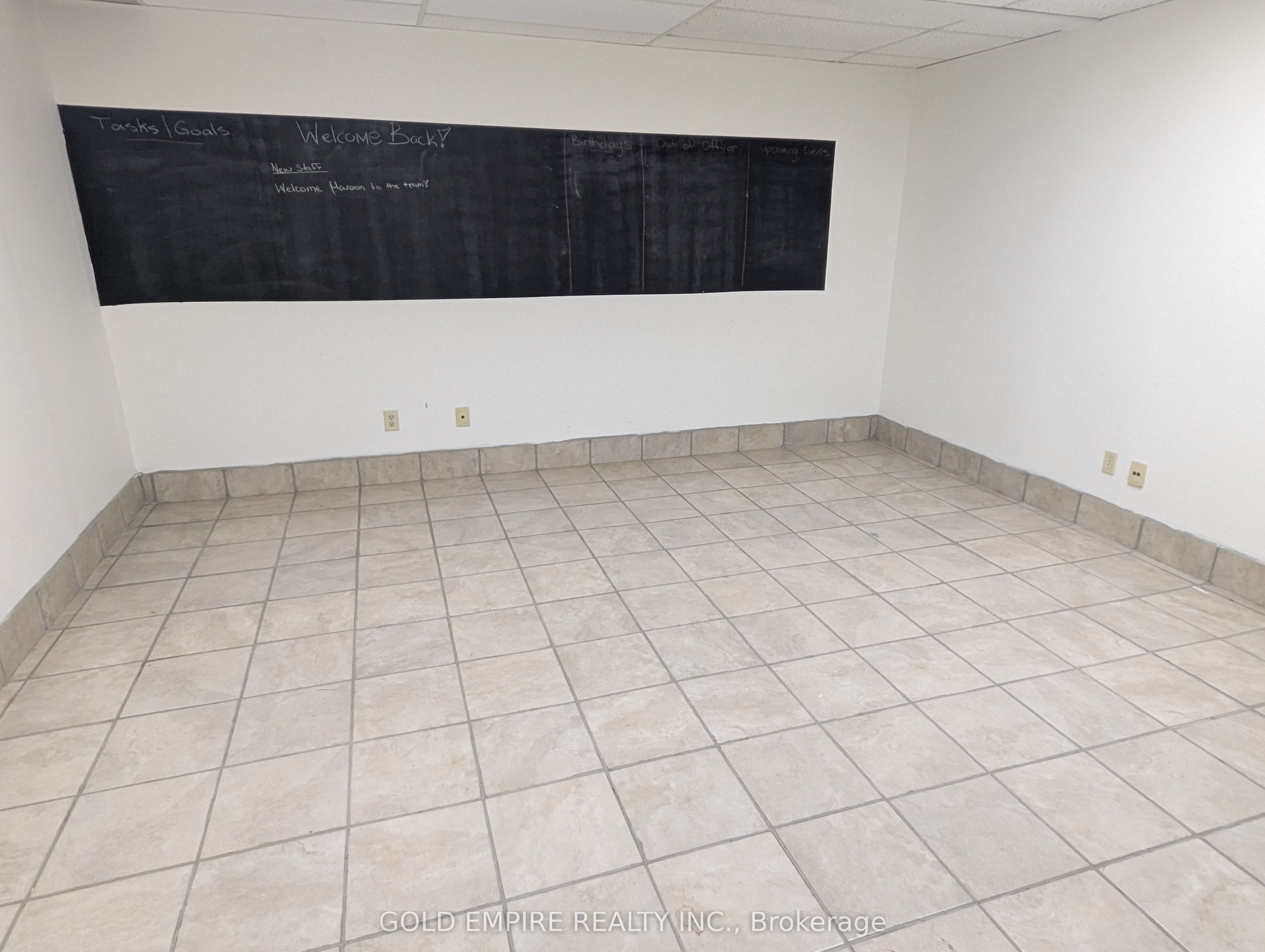 ##8 - 41 Mondamin Street Property Photo 11