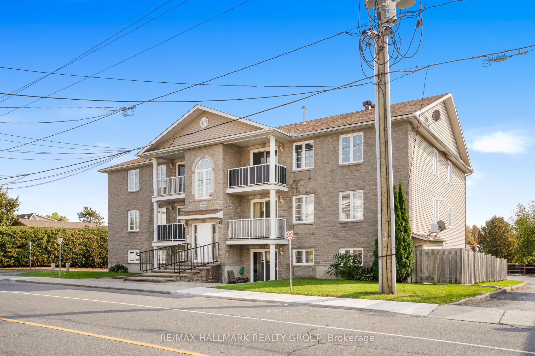 1005 Laurier St Property Photo