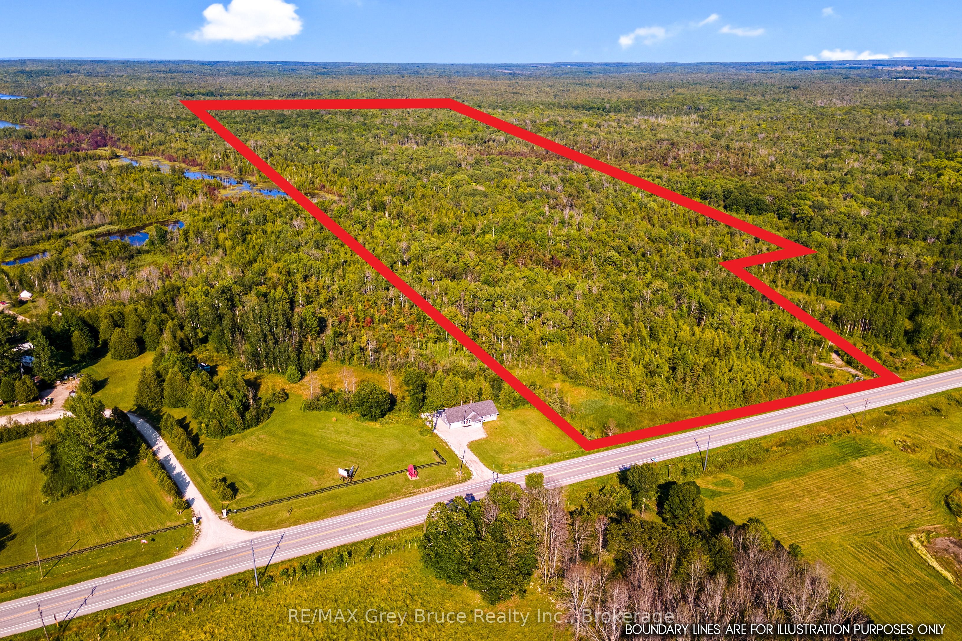 Pt 9/10 Highway 6 Property Photo 2