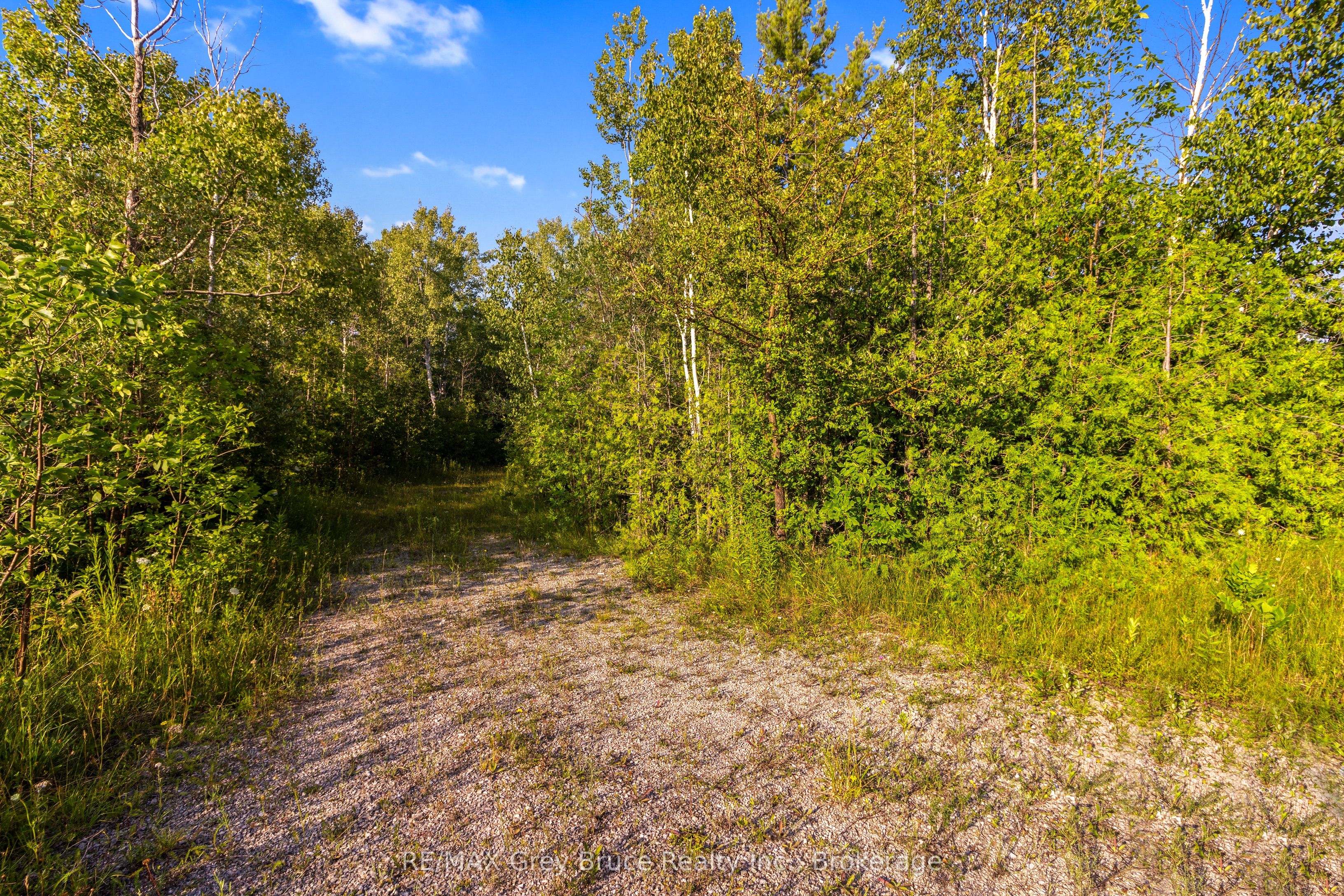 Pt 9/10 Highway 6 Property Photo 7
