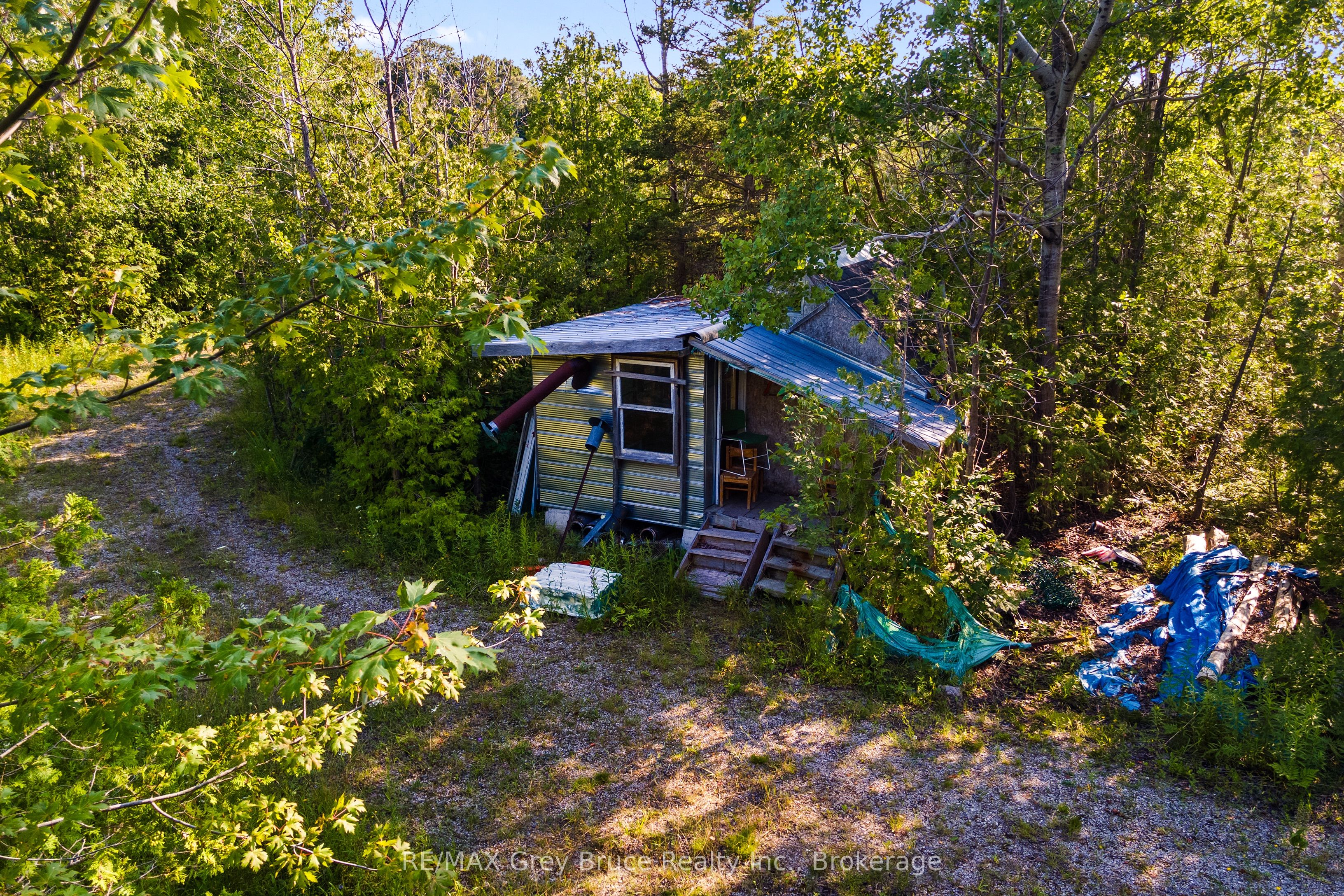 Pt 9/10 Highway 6 Property Photo 10