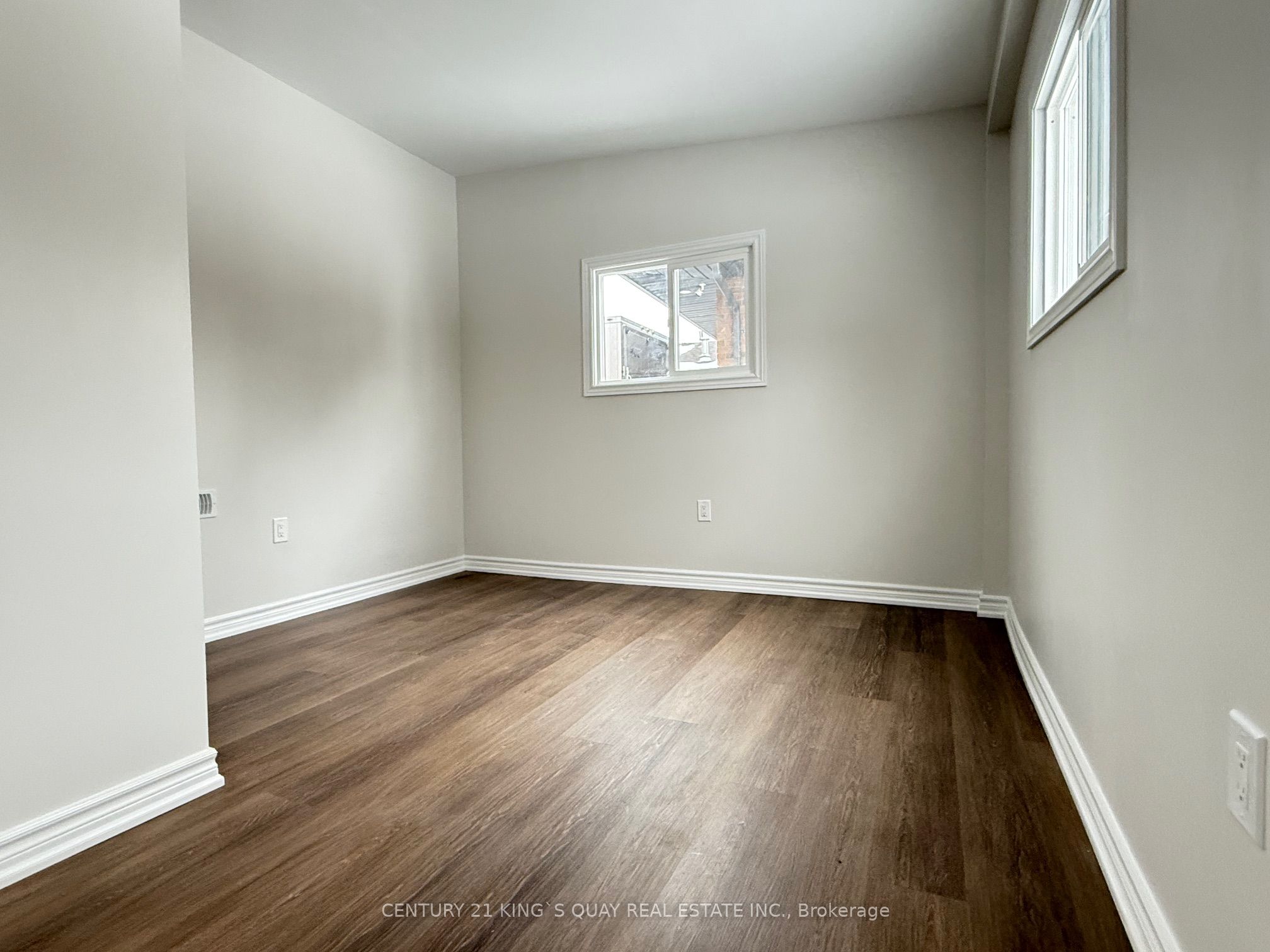 4383 Petrie Court Property Photo 12
