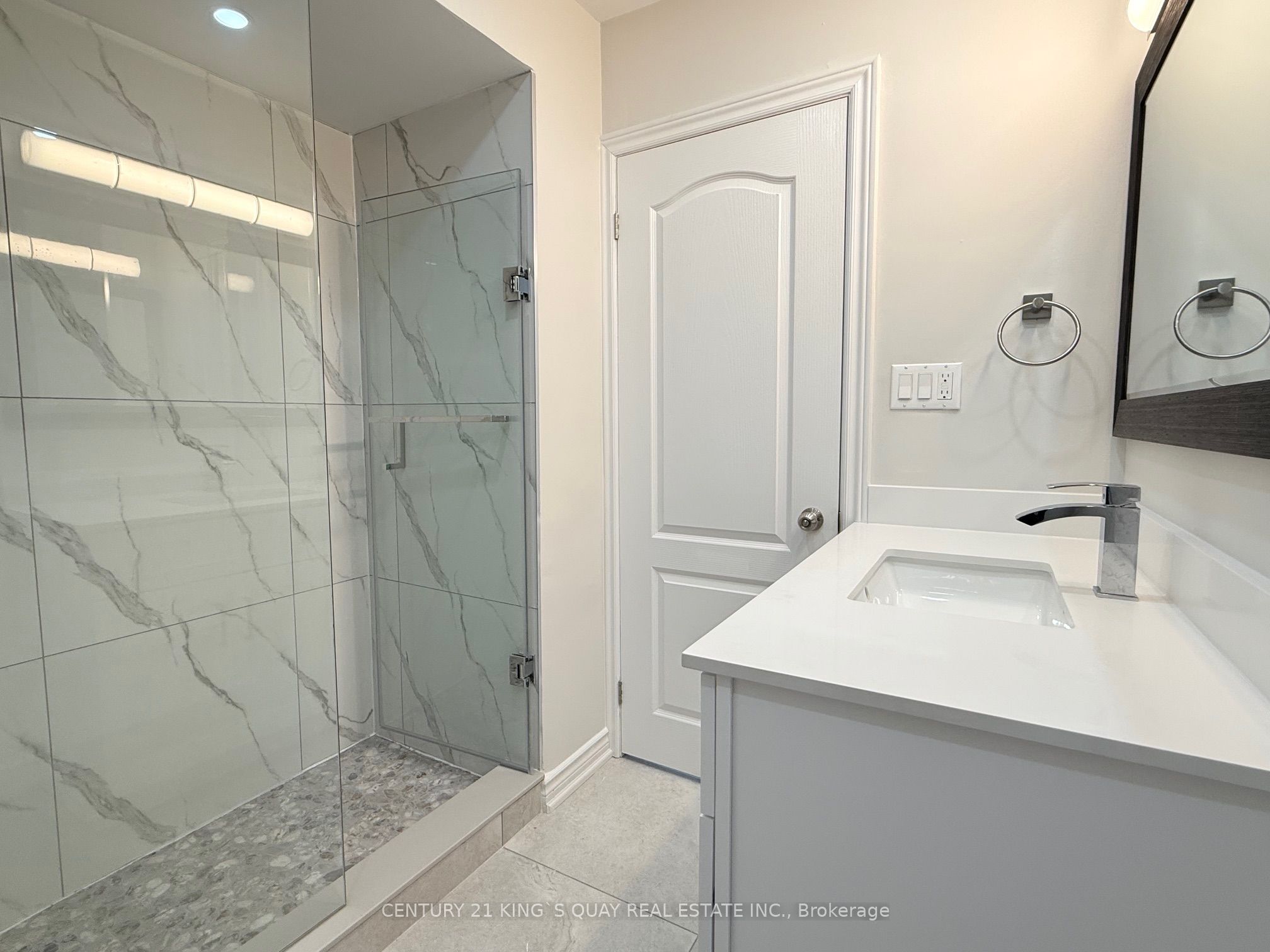4383 Petrie Court Property Photo 14