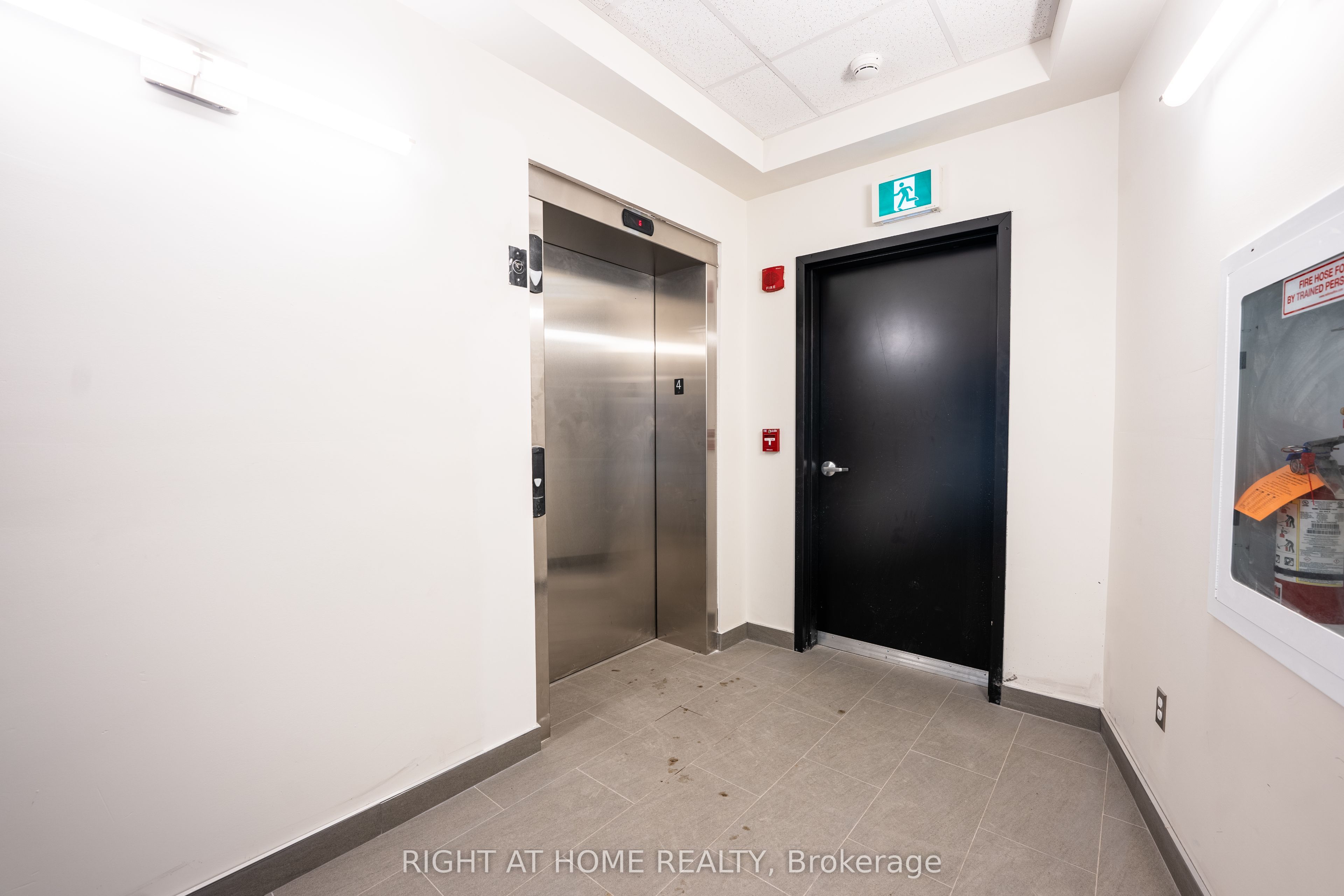 #101 - 1637 Bank Street Property Photo 8