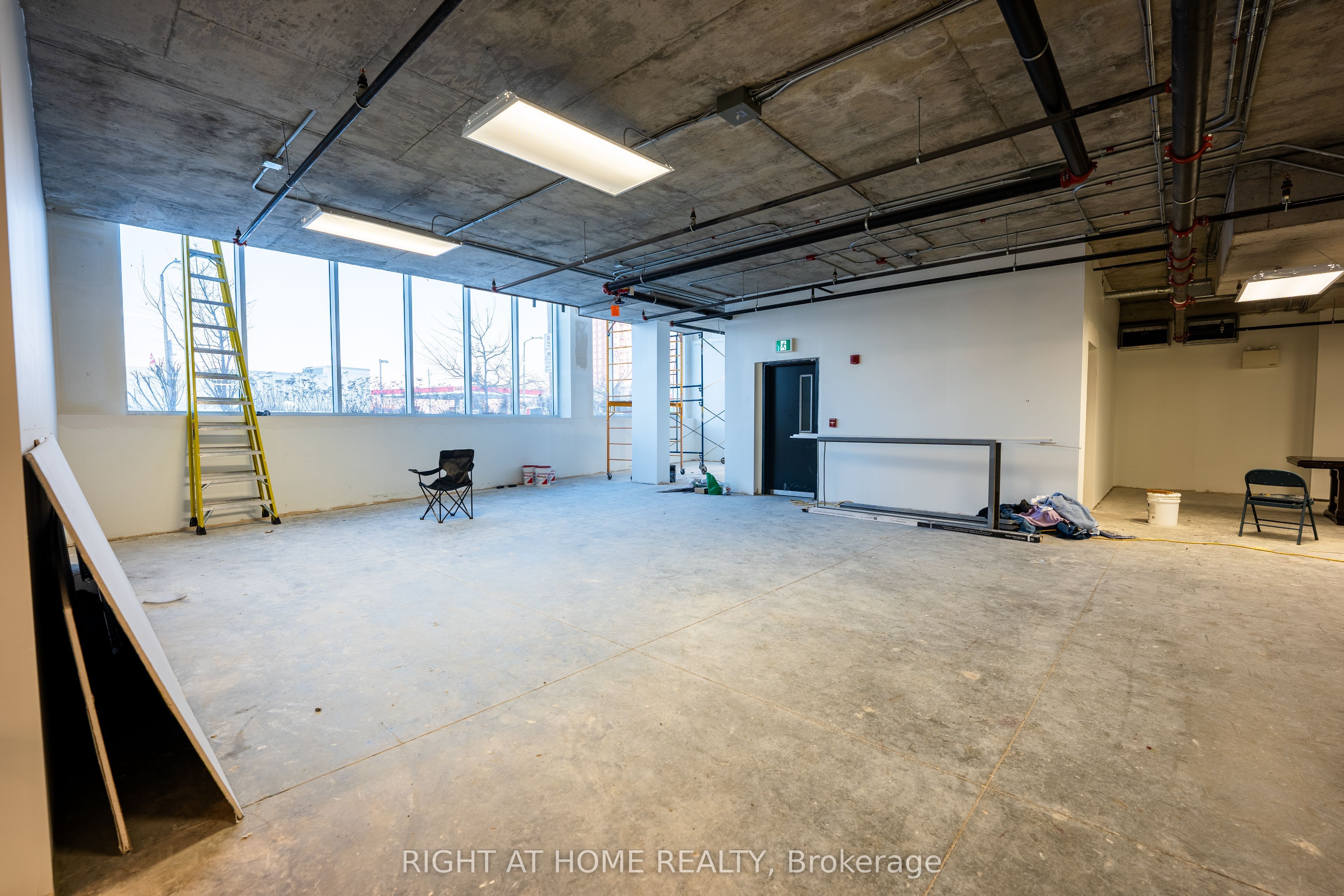 #101 - 1637 Bank Street Property Photo 12