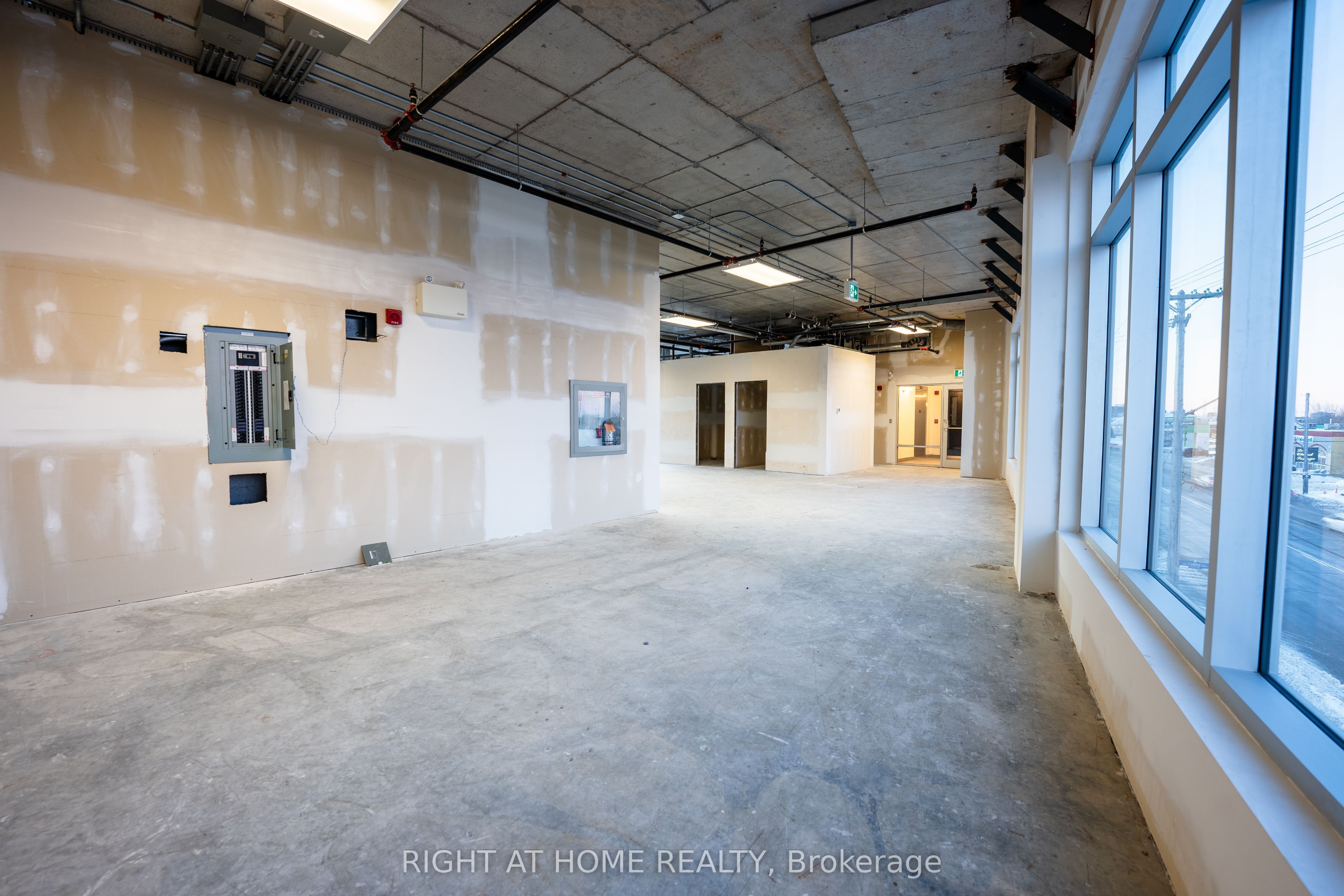 #101 - 1637 Bank Street Property Photo 14