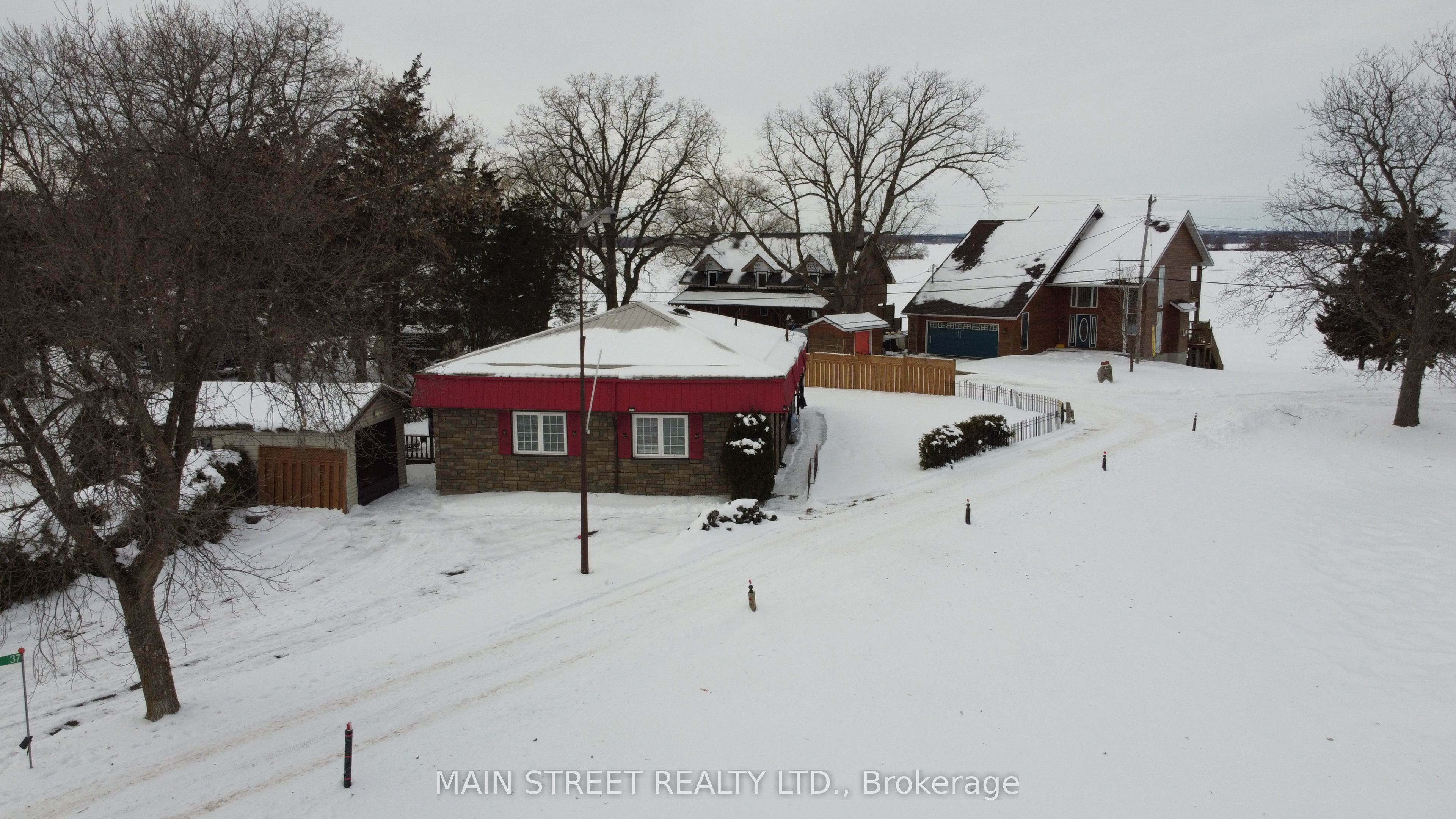 35 Peats Point Road Property Photo 6