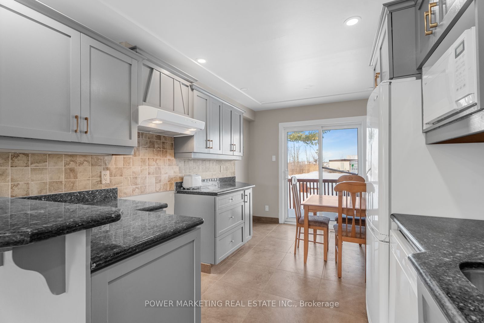 5409 Boundary Road Property Photo 10