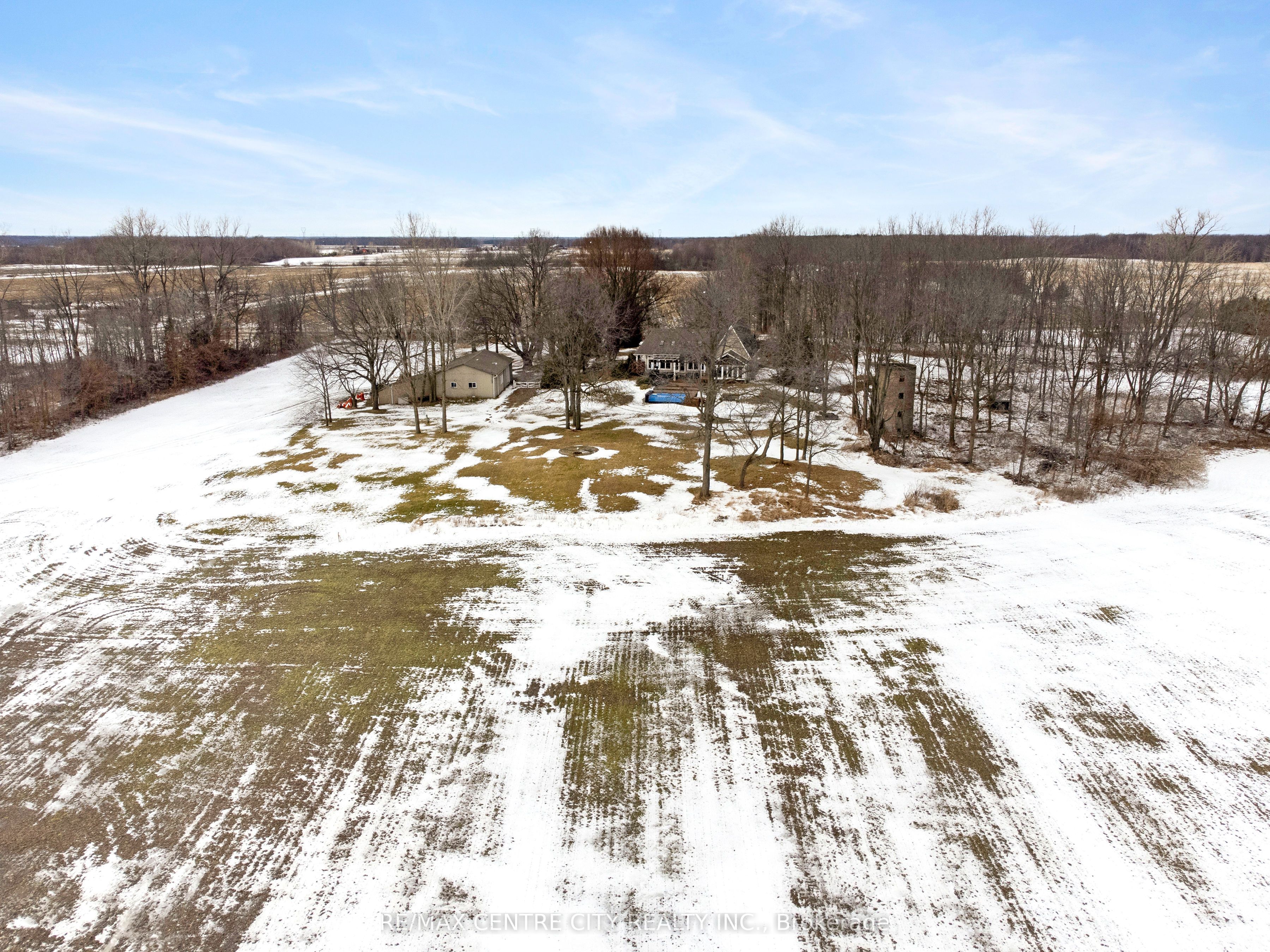 33875 Fifth Line Property Photo 3
