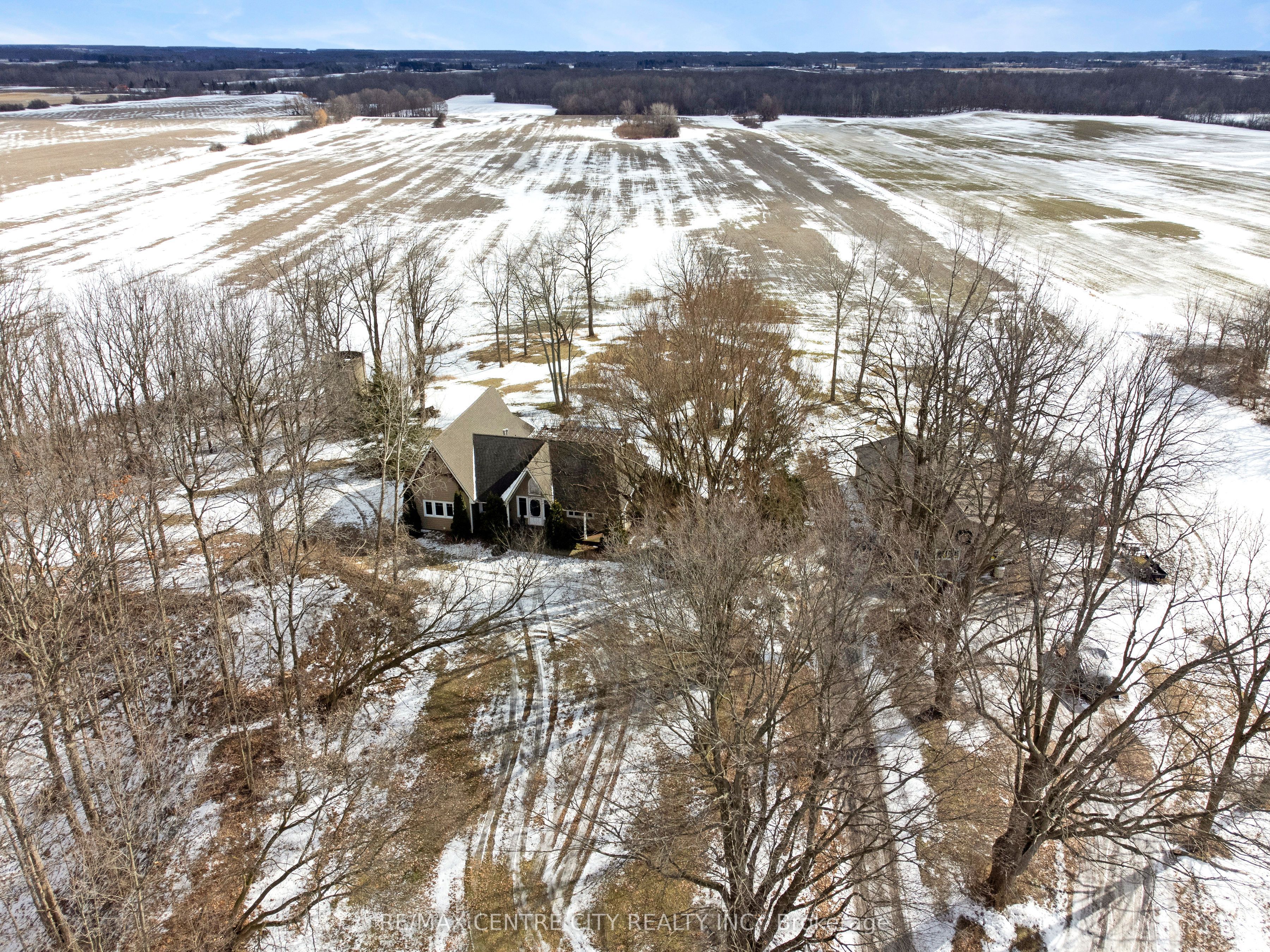 33875 Fifth Line Property Photo 6