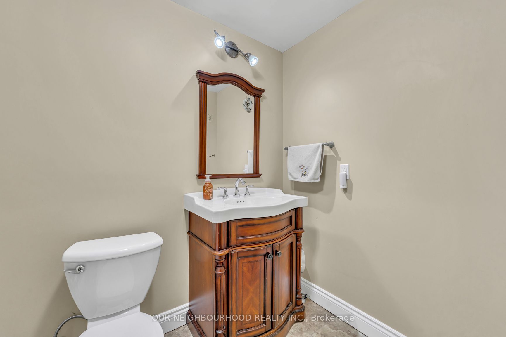 16 Cortland Property Photo 29