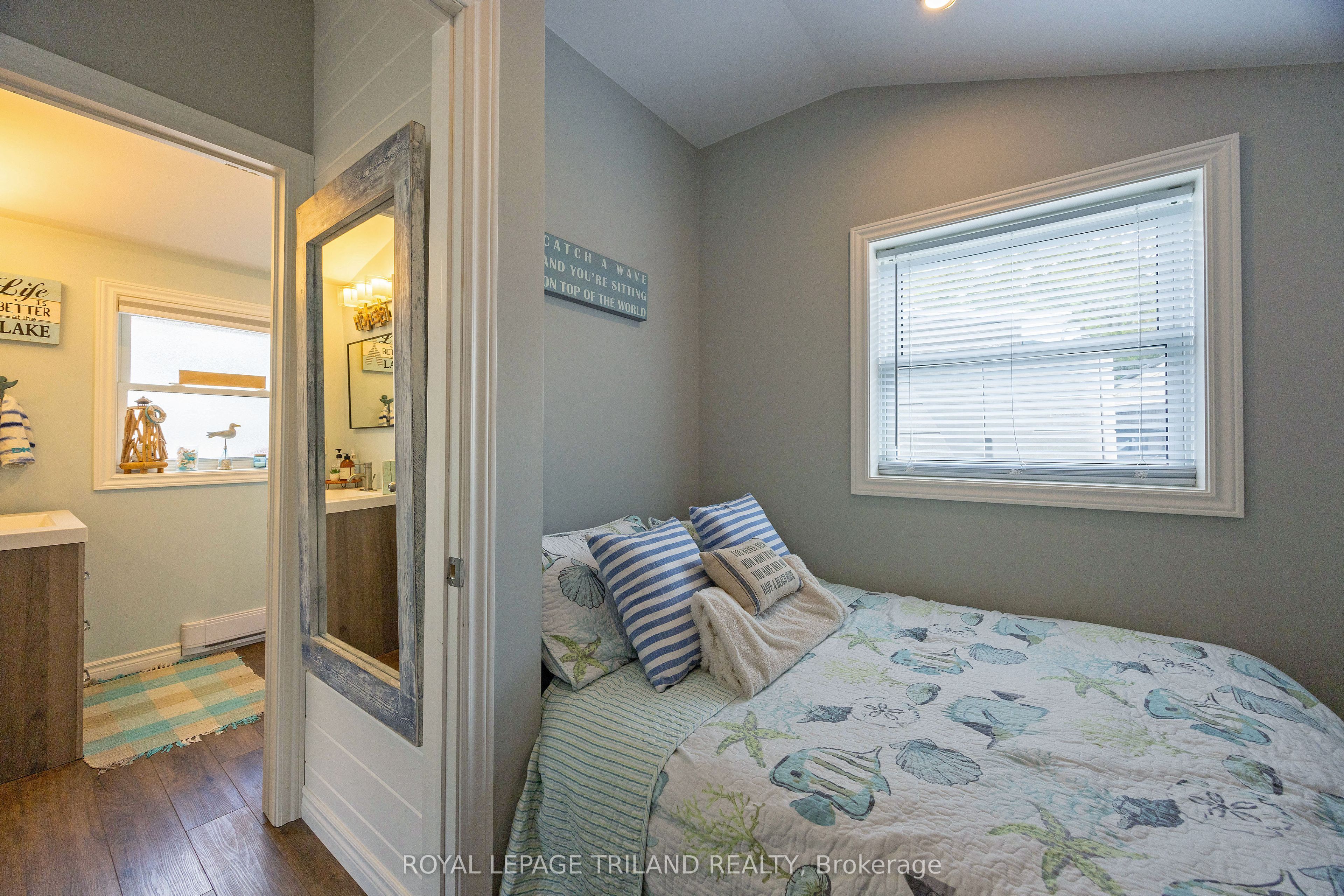 #d - 440 West Edith Cavell Boulevard Property Photo 21