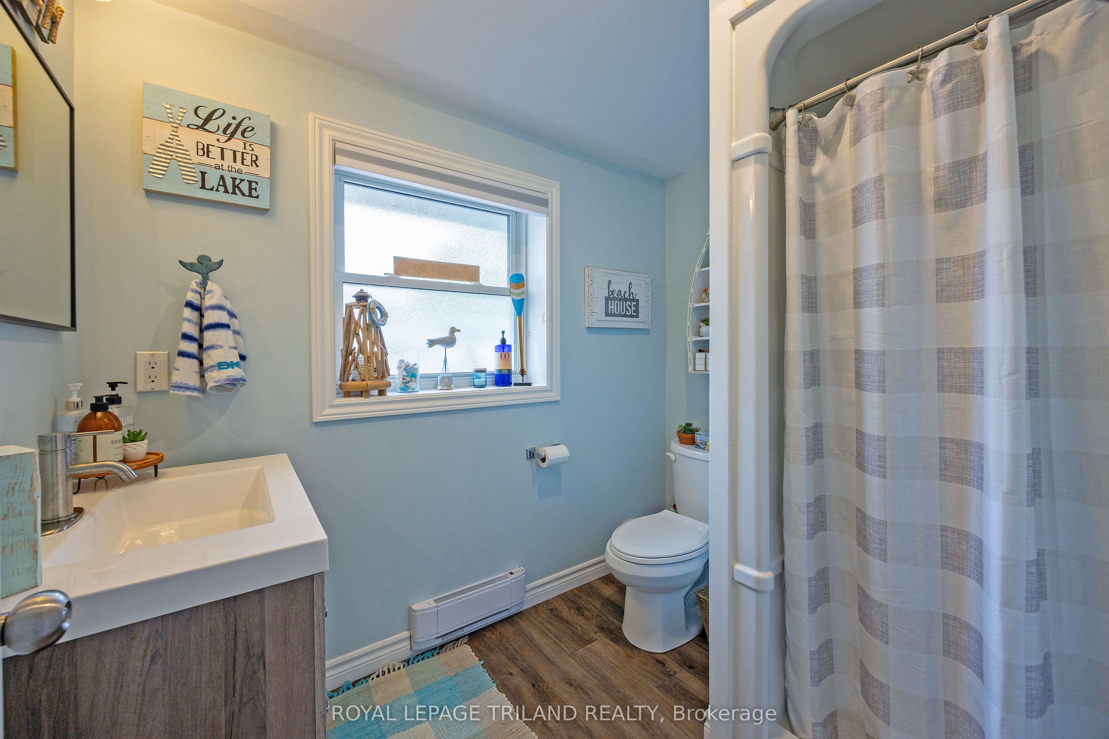 #d - 440 West Edith Cavell Boulevard Property Photo 23