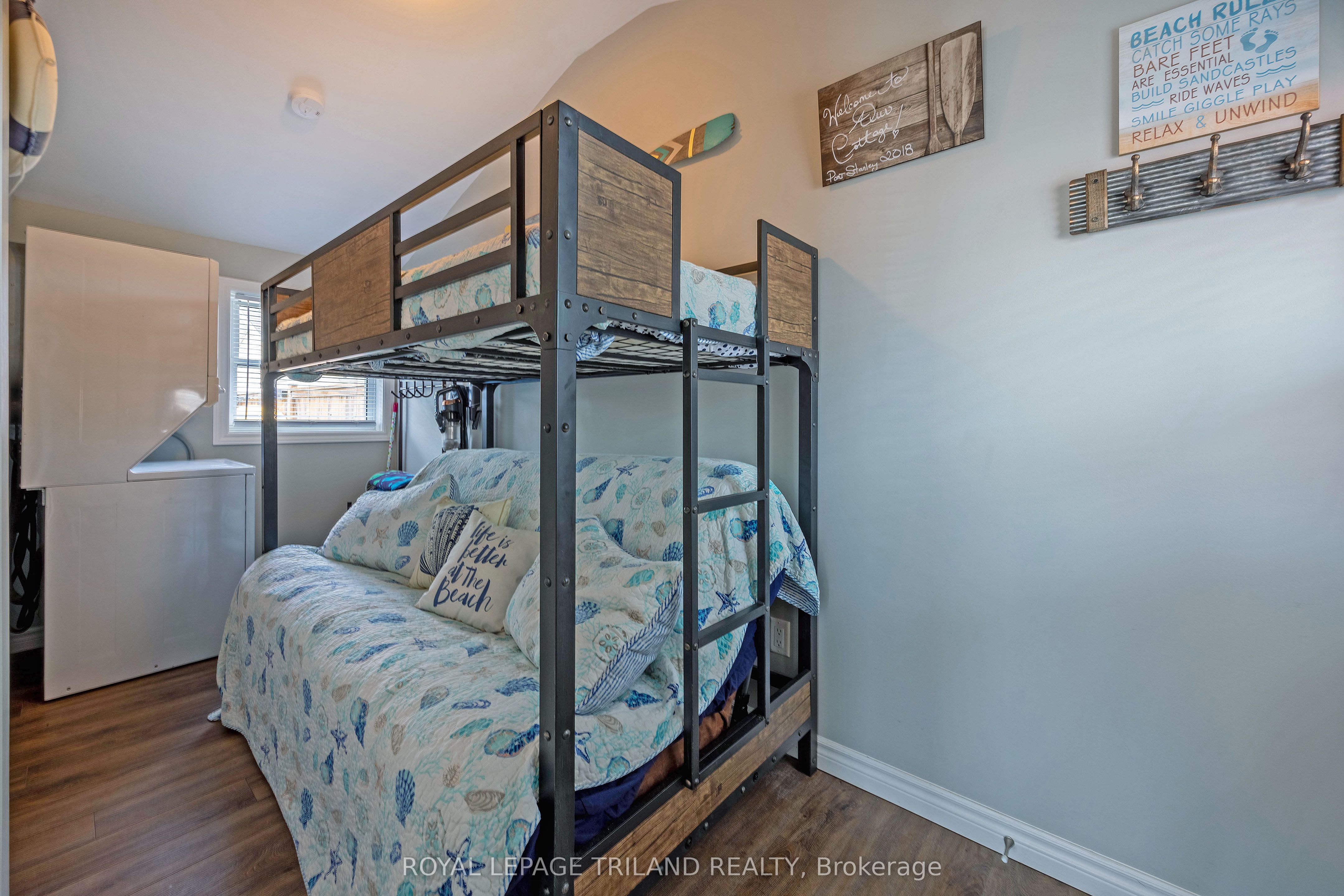 #d - 440 West Edith Cavell Boulevard Property Photo 25