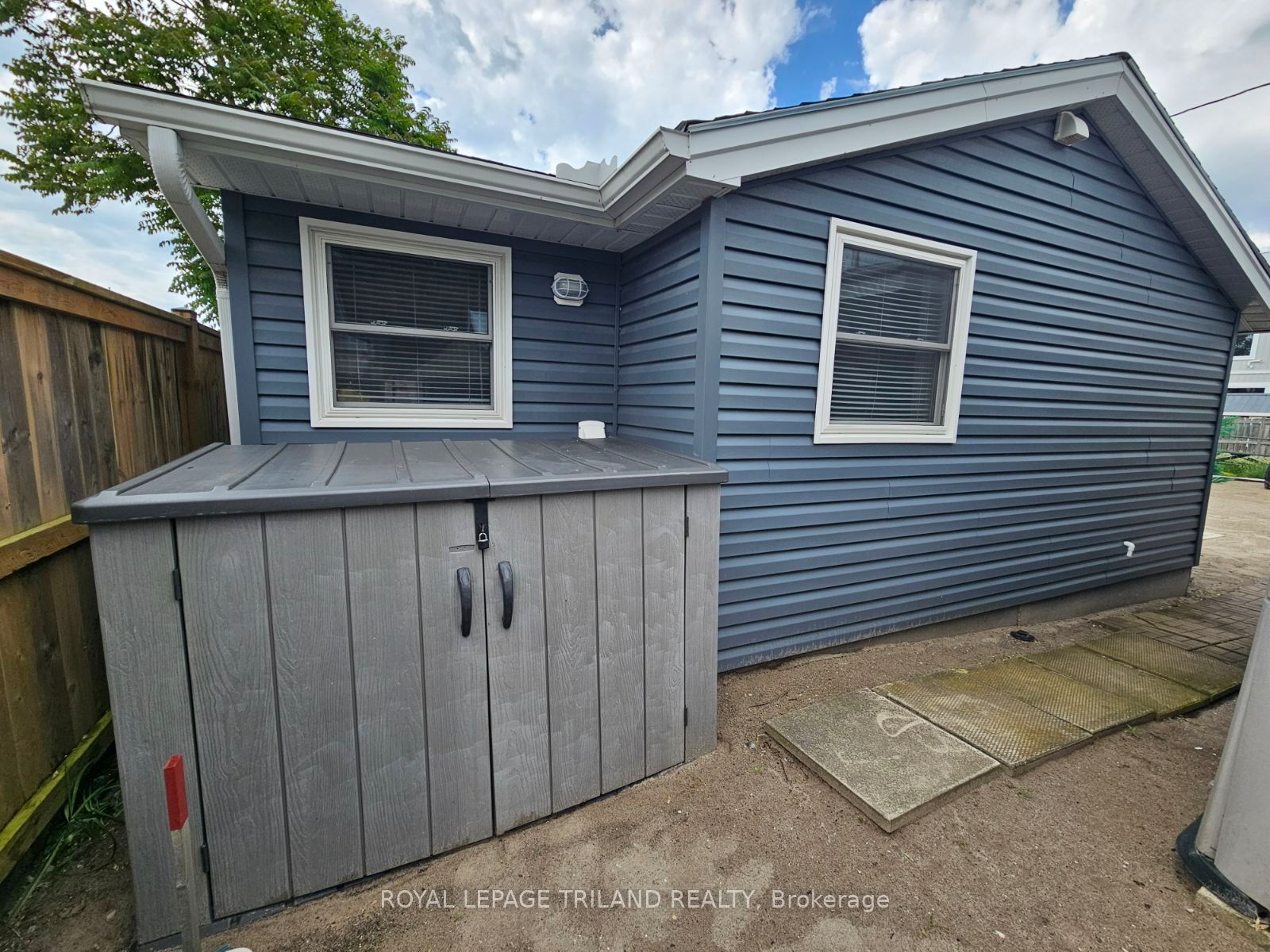 #d - 440 West Edith Cavell Boulevard Property Photo 31