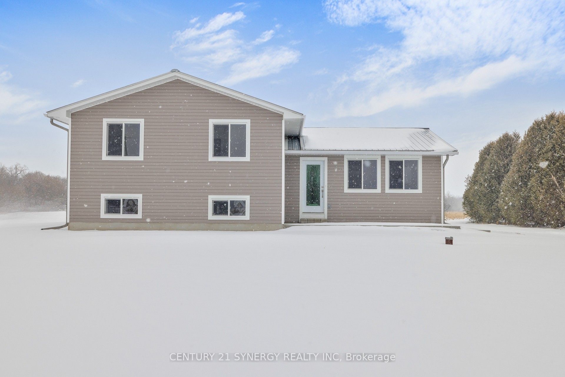 1589 9th Line Road Property Photo