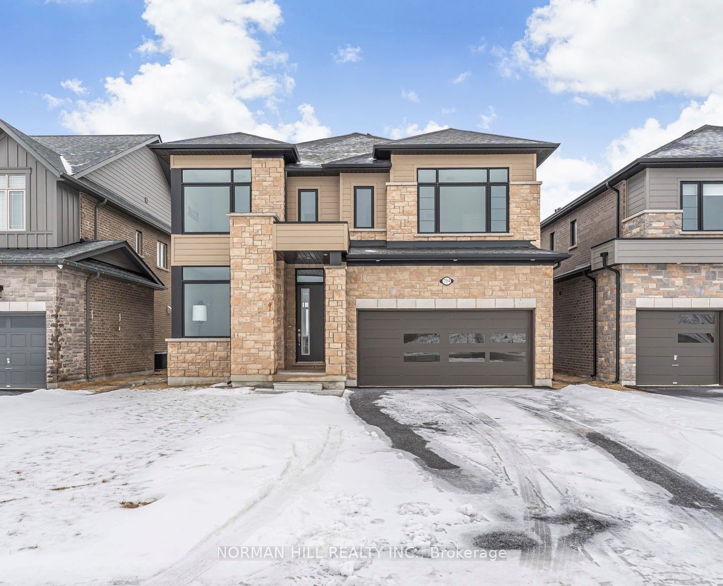 704 Daimler Parkway Property Photo 1