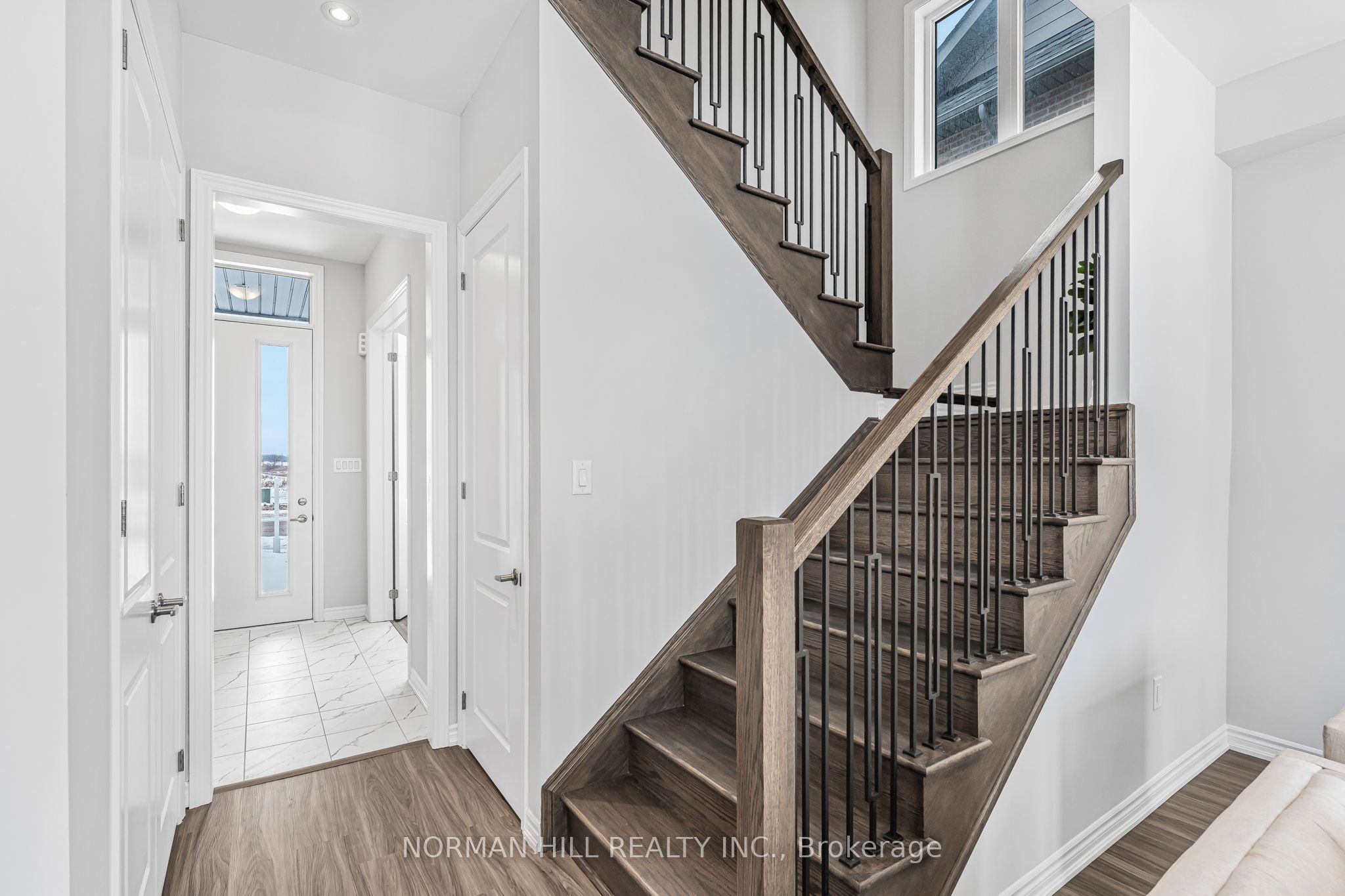 704 Daimler Parkway Property Photo 7