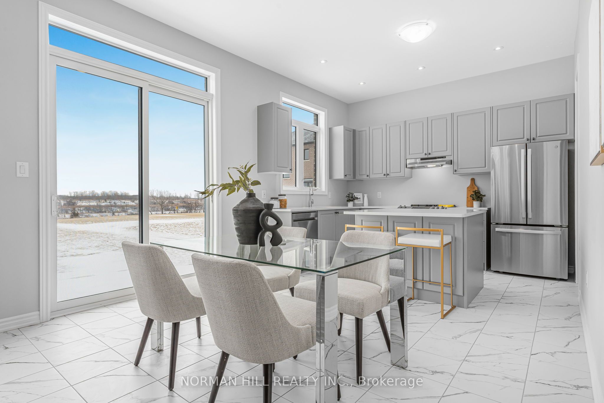 704 Daimler Parkway Property Photo 10