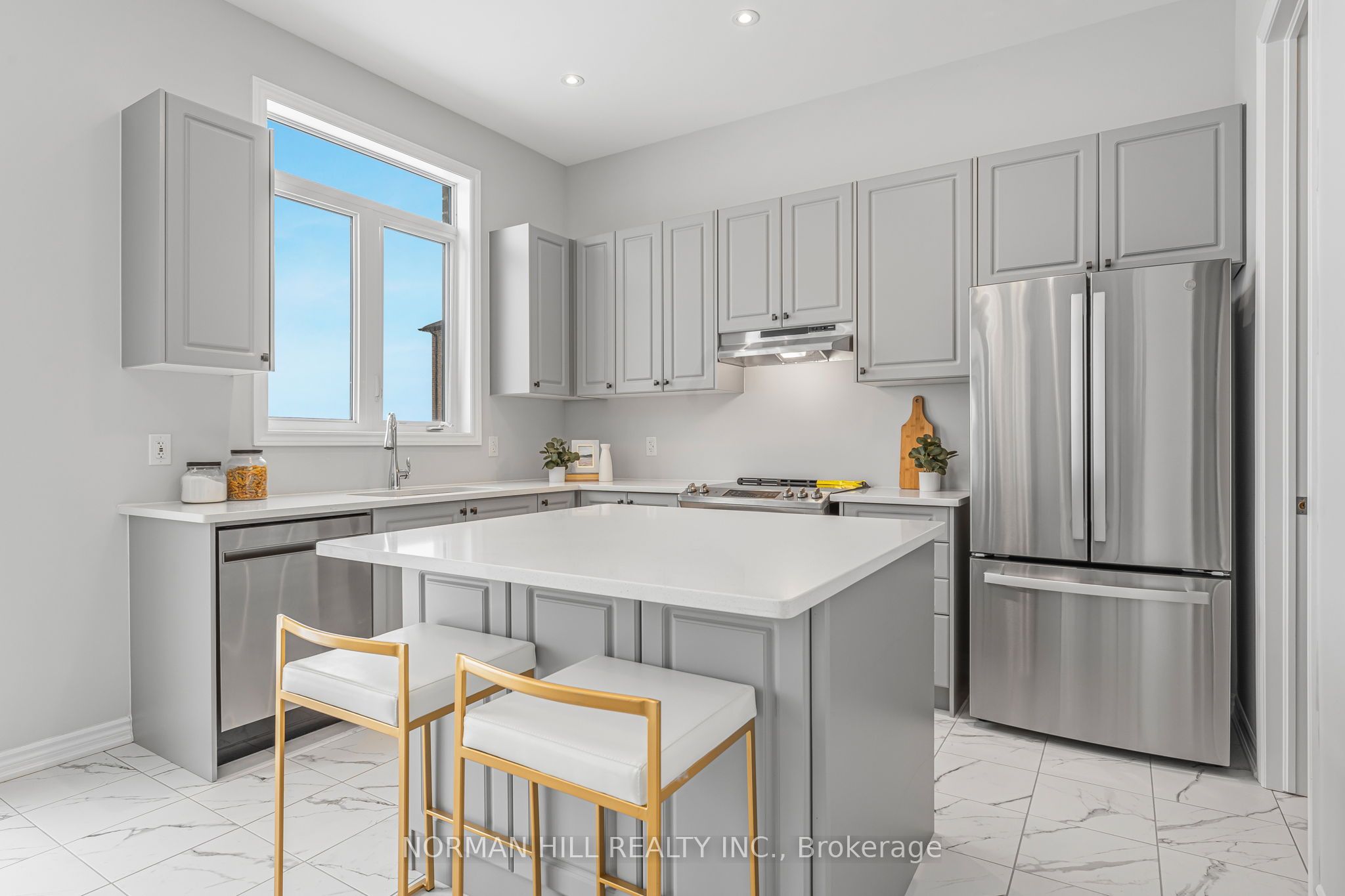 704 Daimler Parkway Property Photo 12
