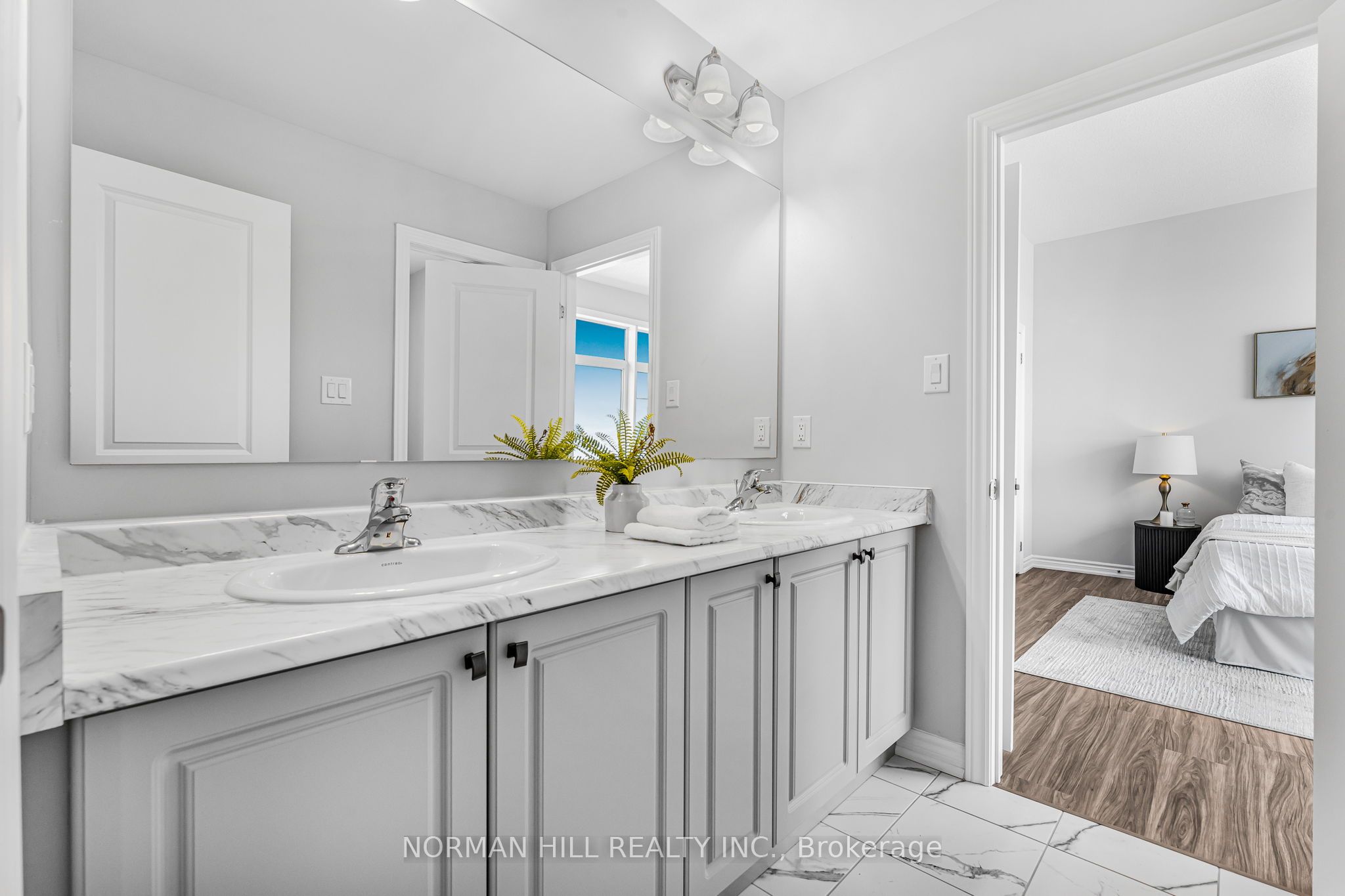 704 Daimler Parkway Property Photo 17