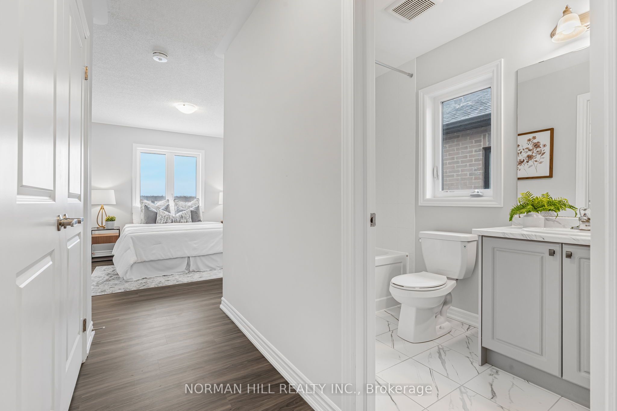 704 Daimler Parkway Property Photo 23