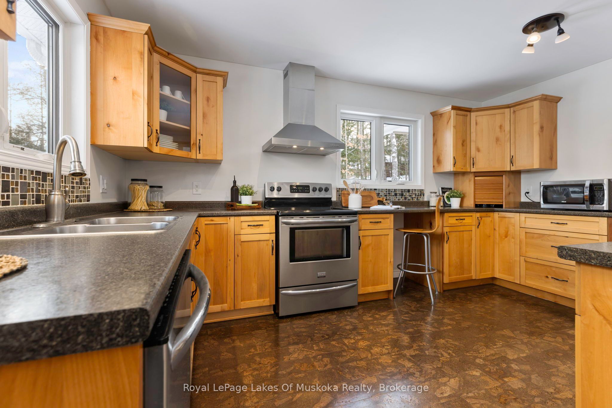4441 Muskoka Rd 117 Road Property Photo 7