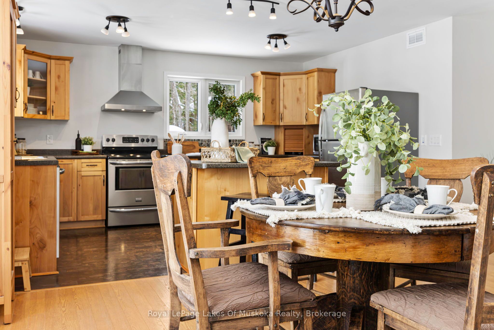 4441 Muskoka Rd 117 Road Property Photo 10