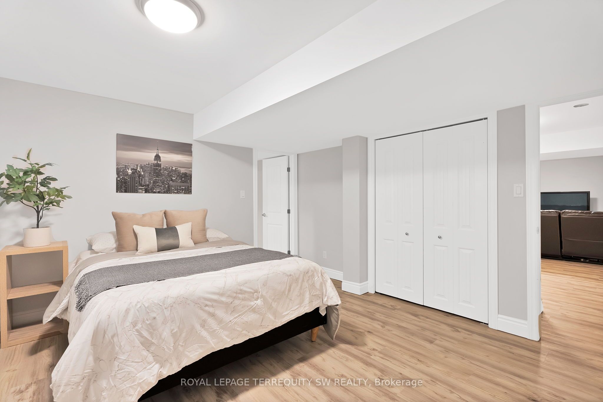 2299 Blessington Road Property Photo 30