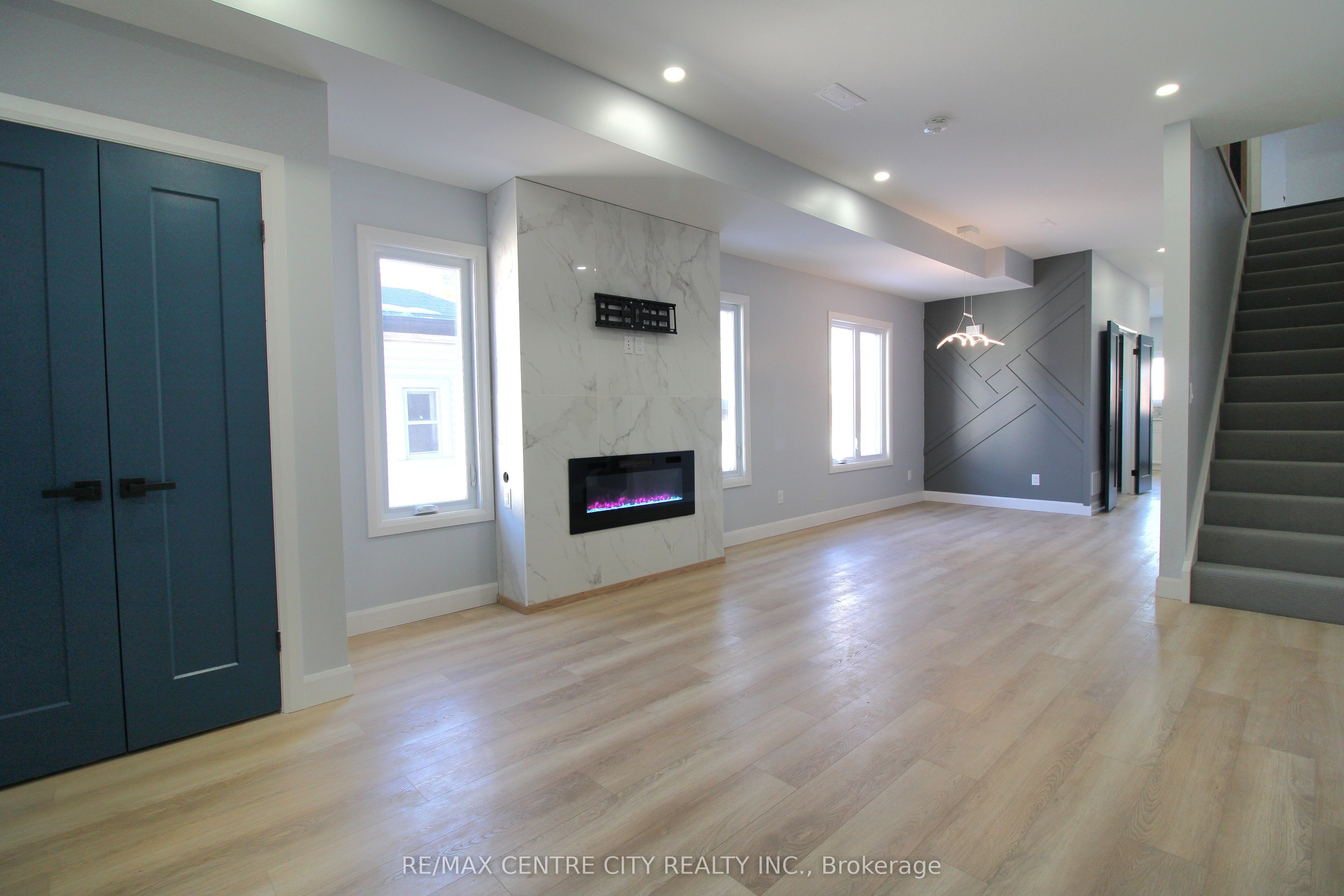 126 Price Street Property Photo 2